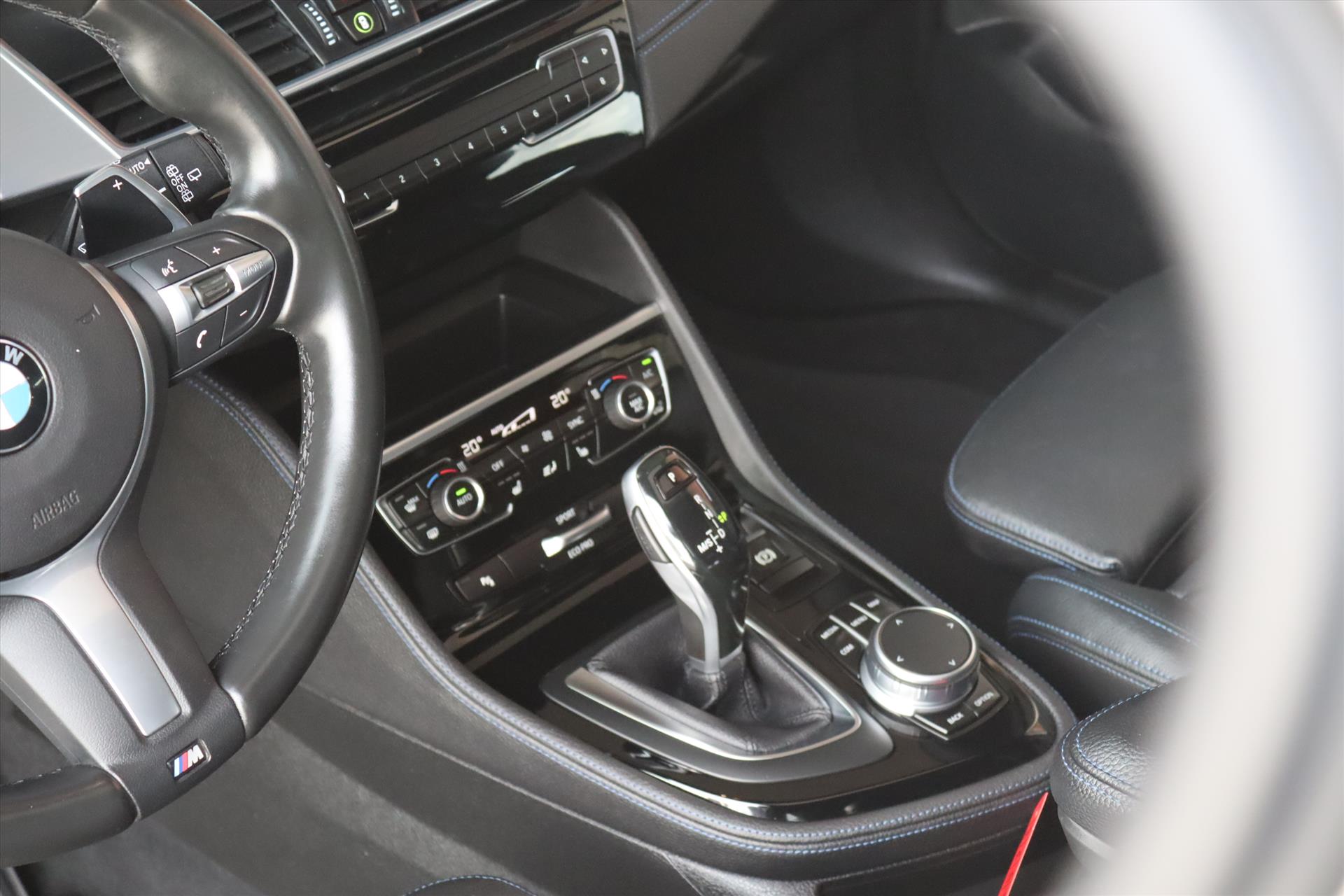 Foto van BMW 220i Active Tourer
