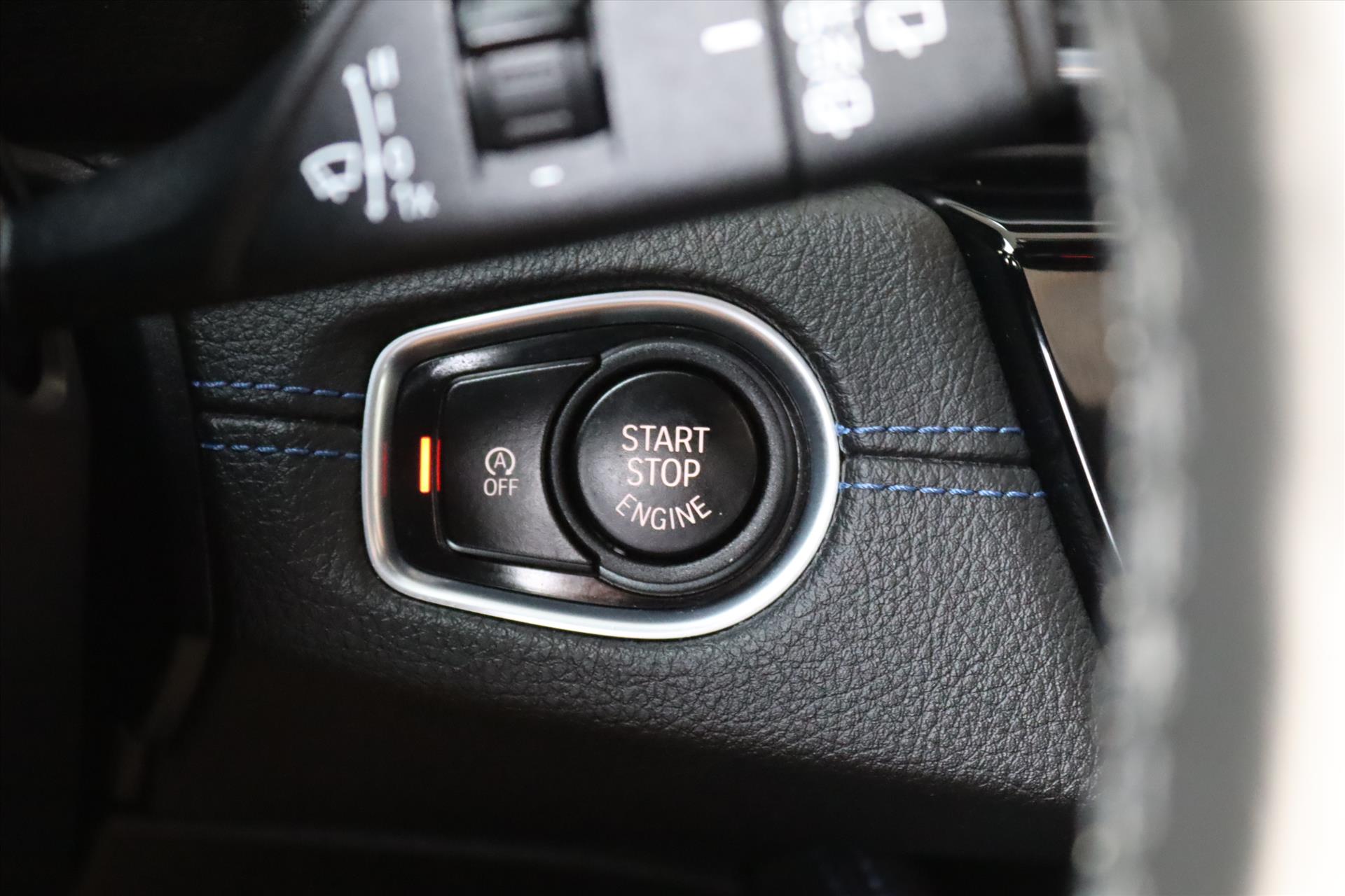 Foto van BMW 220i Active Tourer
