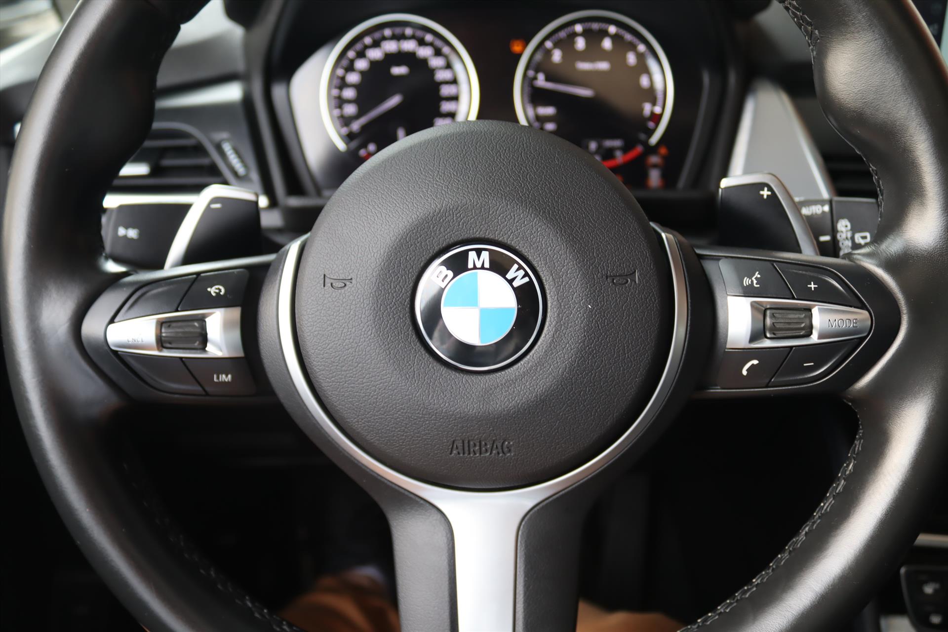 Foto van BMW 220i Active Tourer