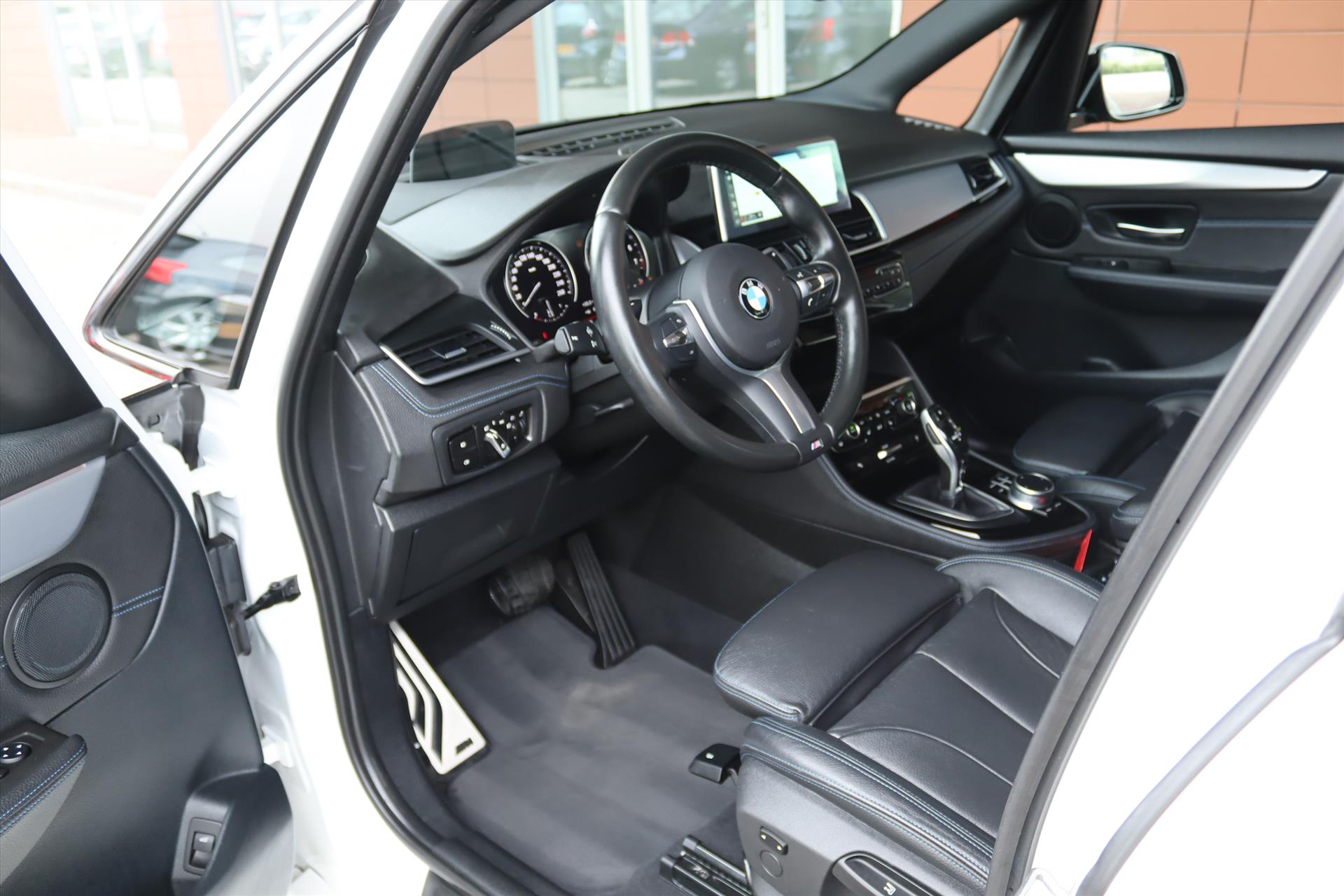 Foto van BMW 220i Active Tourer