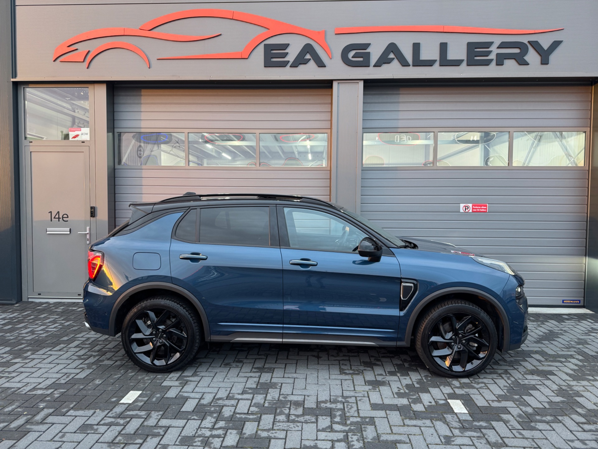 Foto van Lynk&co LYNK & Co 01