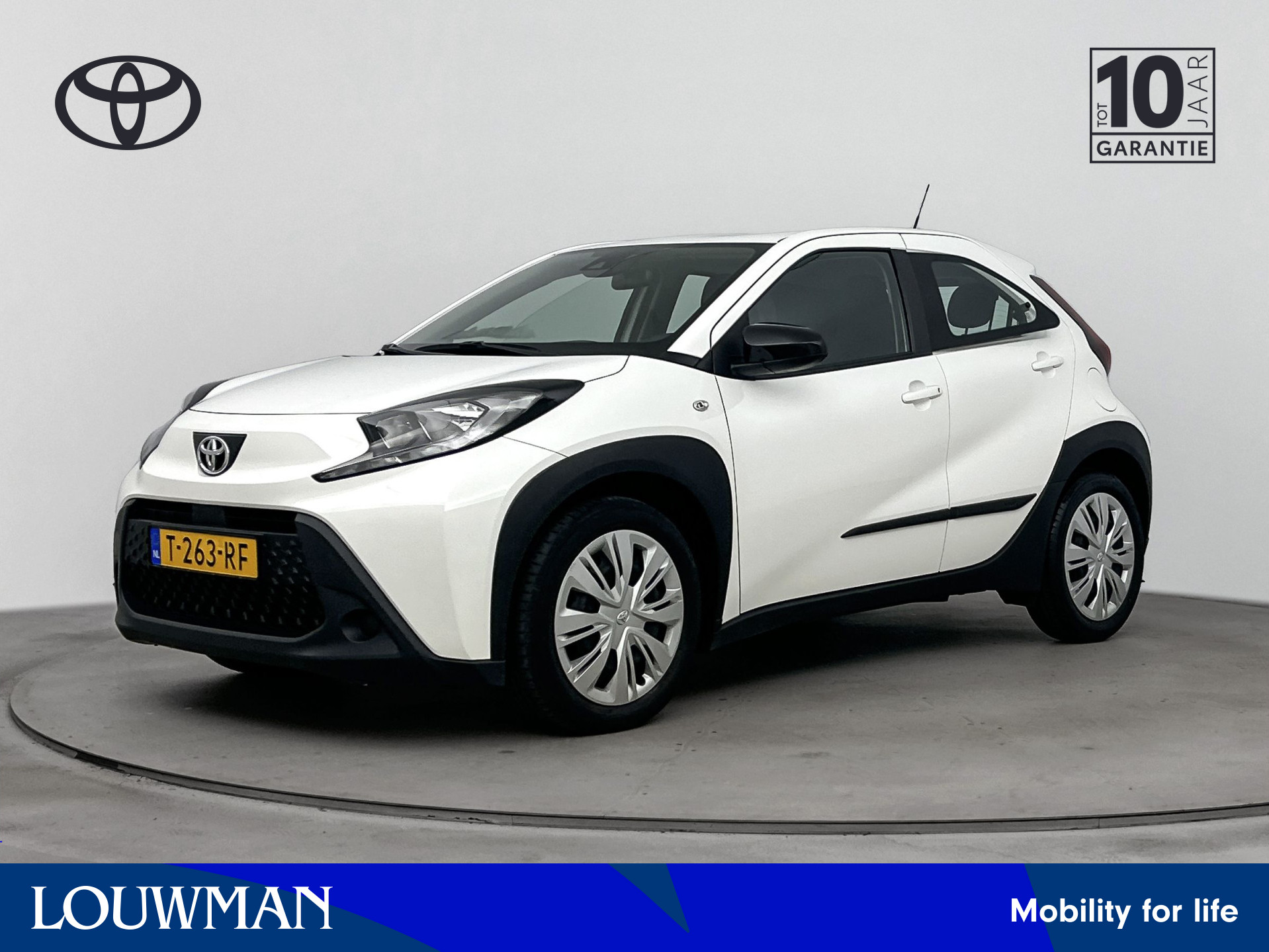 Toyota Toyota Aygo X 1.0 VVT-i MT Play 2023 - voorkant