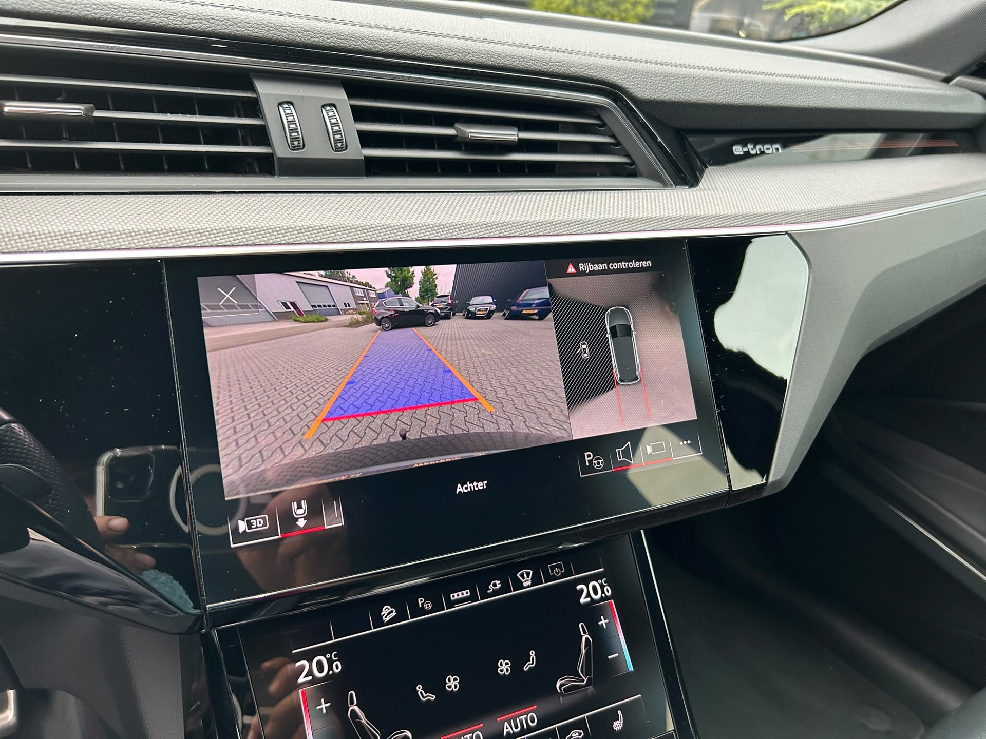 Foto van Audi Q8 55 E-tron