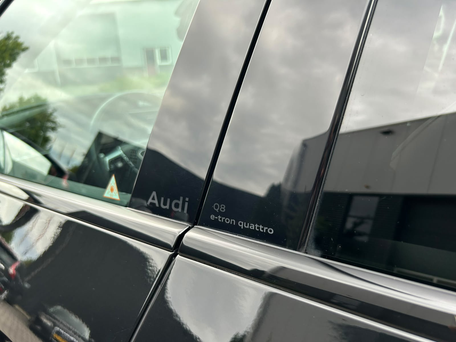 Foto van Audi Q8 55 E-tron