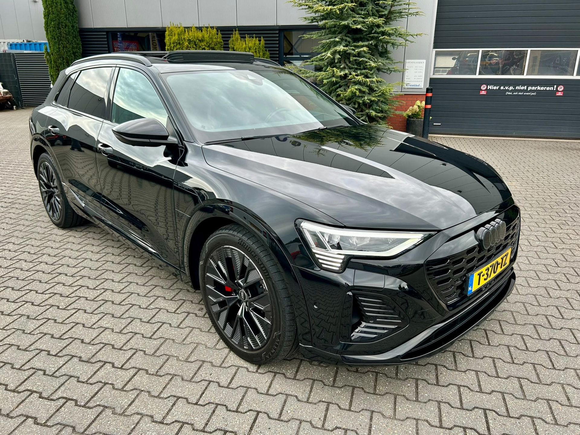 Foto van Audi Q8 55 E-tron