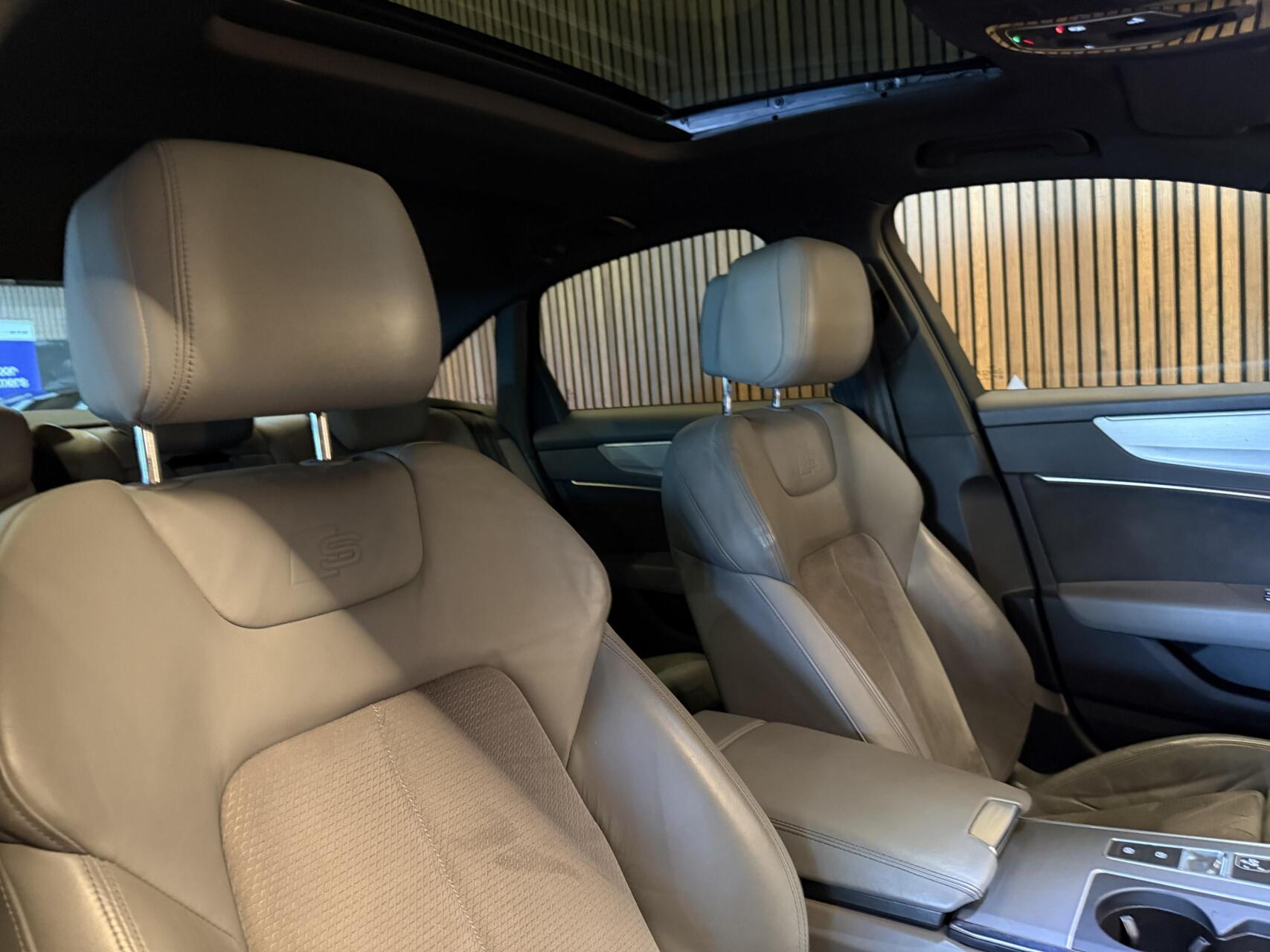 Foto van Audi A6 Limousine