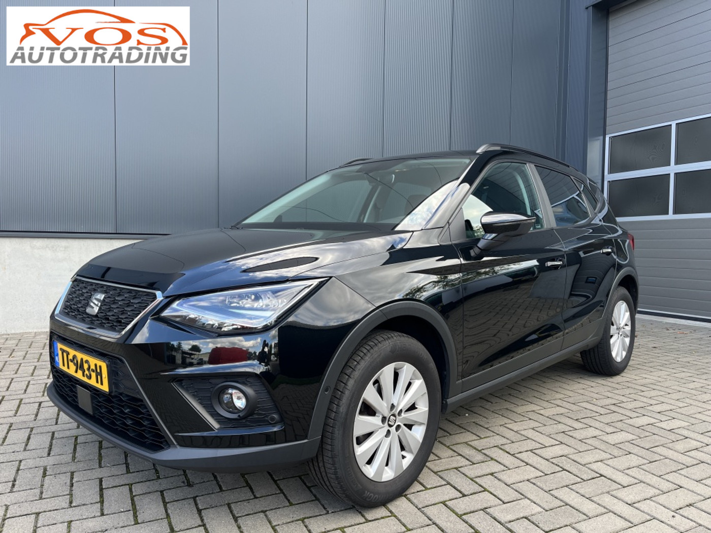 Seat Arona 1.0 TSI Style Business Intense | LED | LMV | Beats-Audio | Navi | Clima | Camera | PDC | 2018 - voorkant