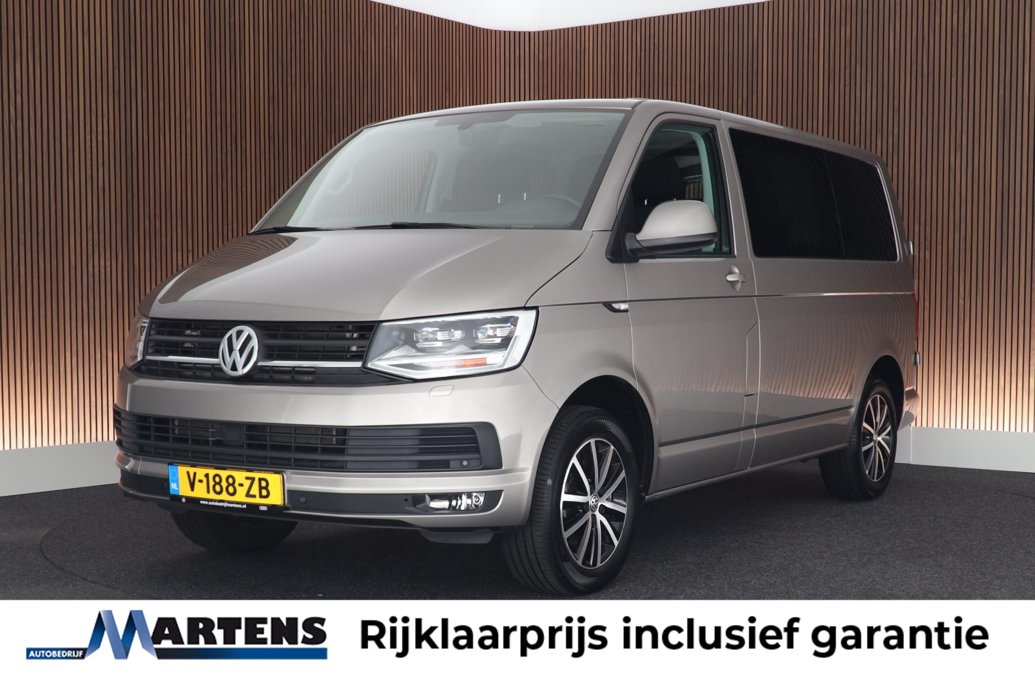 Volkswagen Transporter 2.0 TDI 150pk H6 DC L1H1 Highline 2019 - voorkant