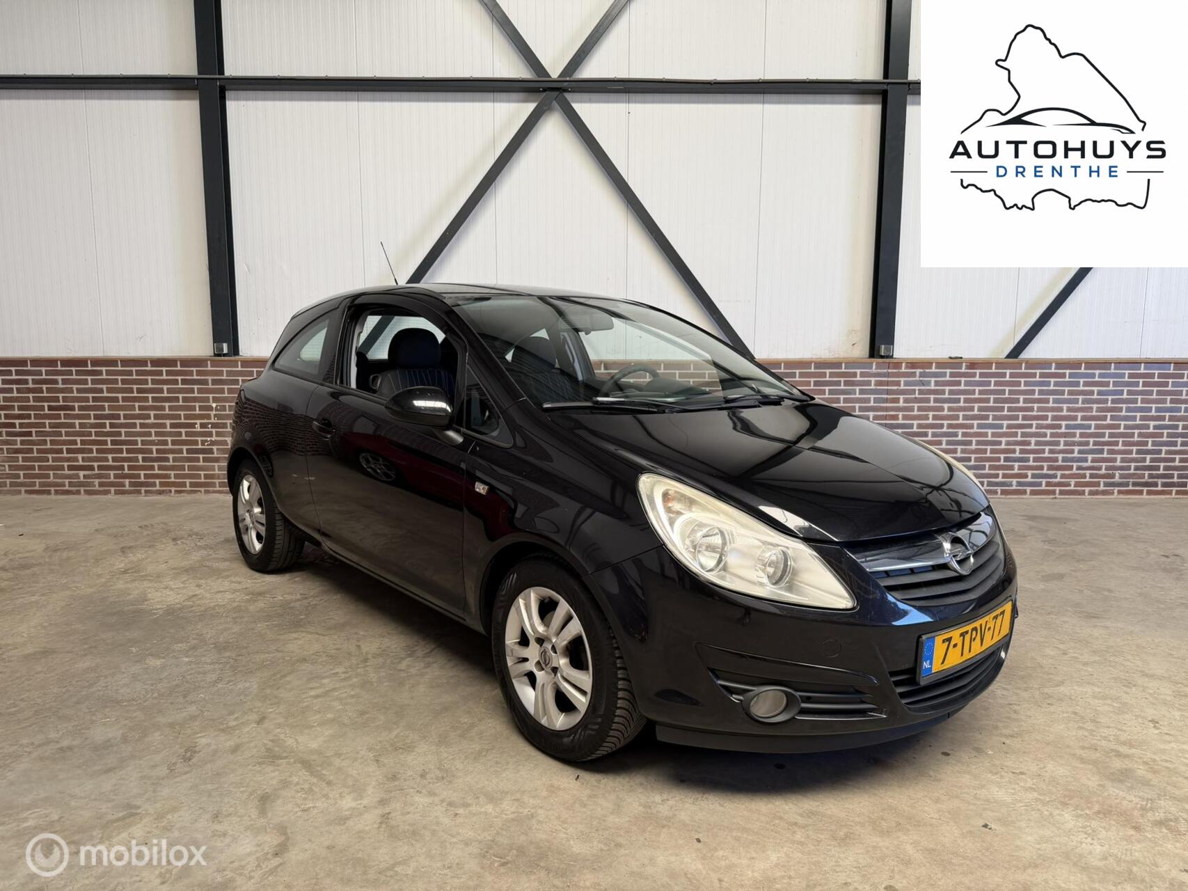 Opel Corsa 1.2-16V Essentia Airco 2009 - voorkant
