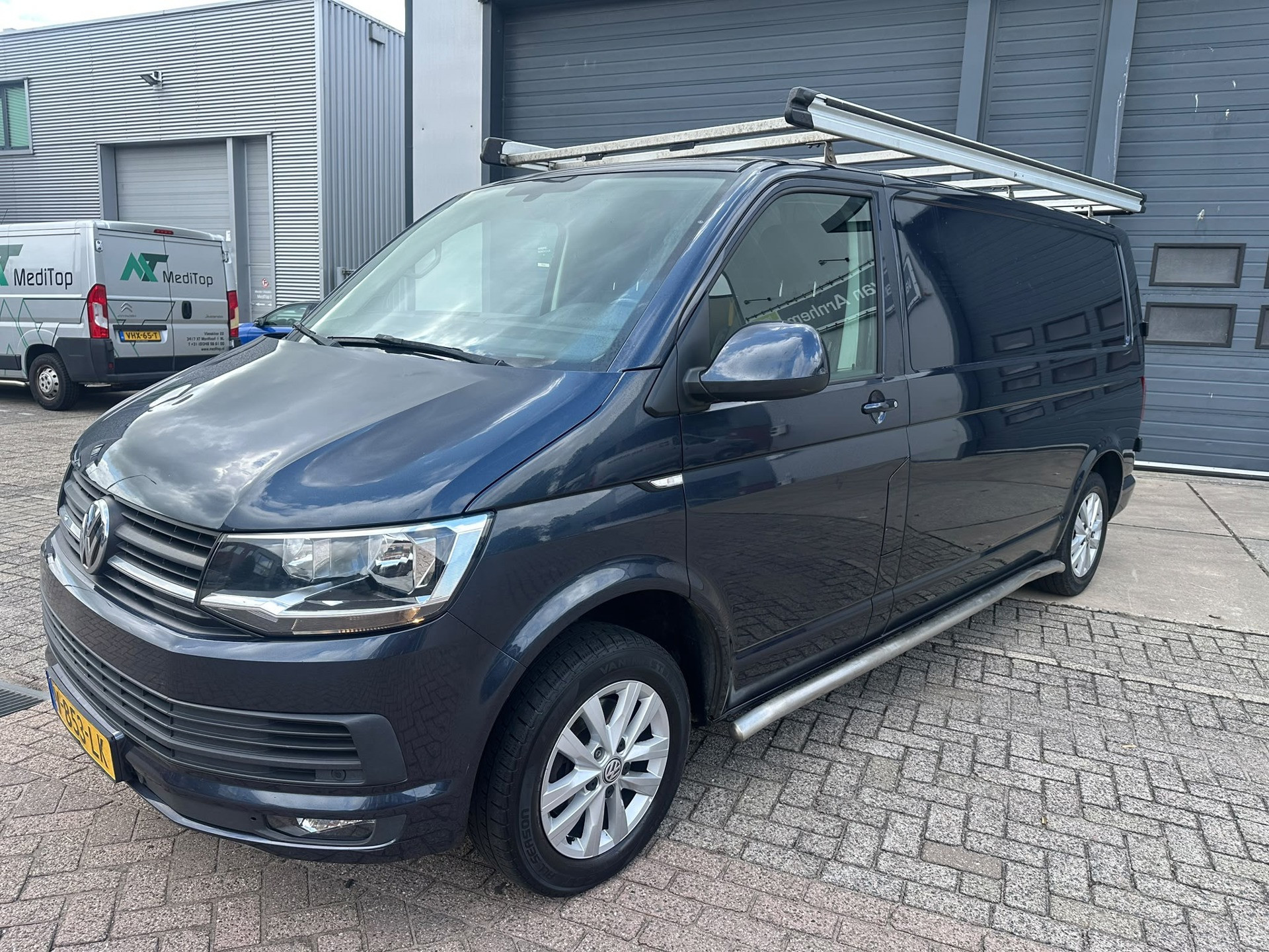 Volkswagen Transporter 2.0 TDI L2H1 Highline 2018 - voorkant