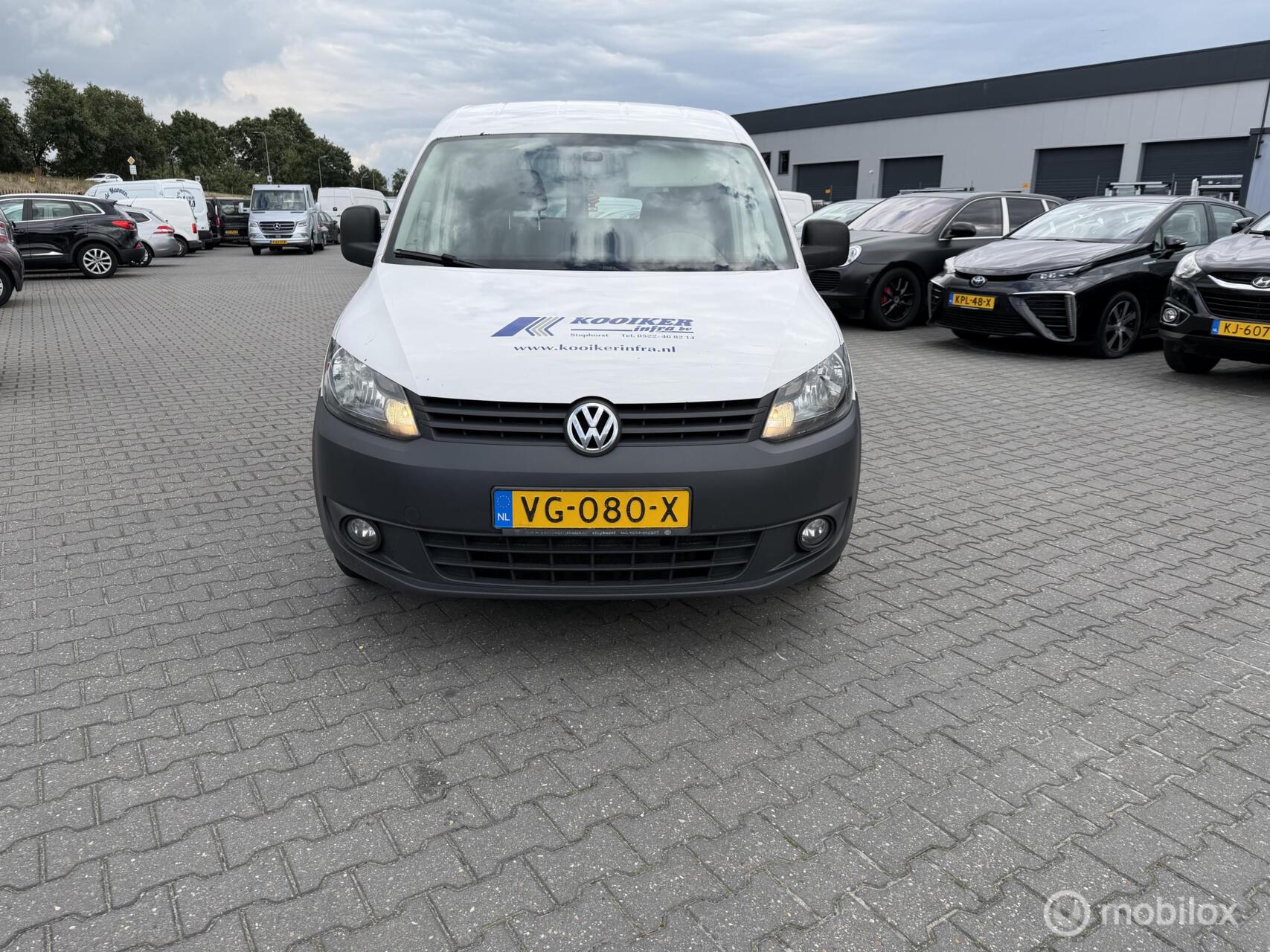 Volkswagen Caddy 1.6 TDI trekhaak 2014 - voorkant
