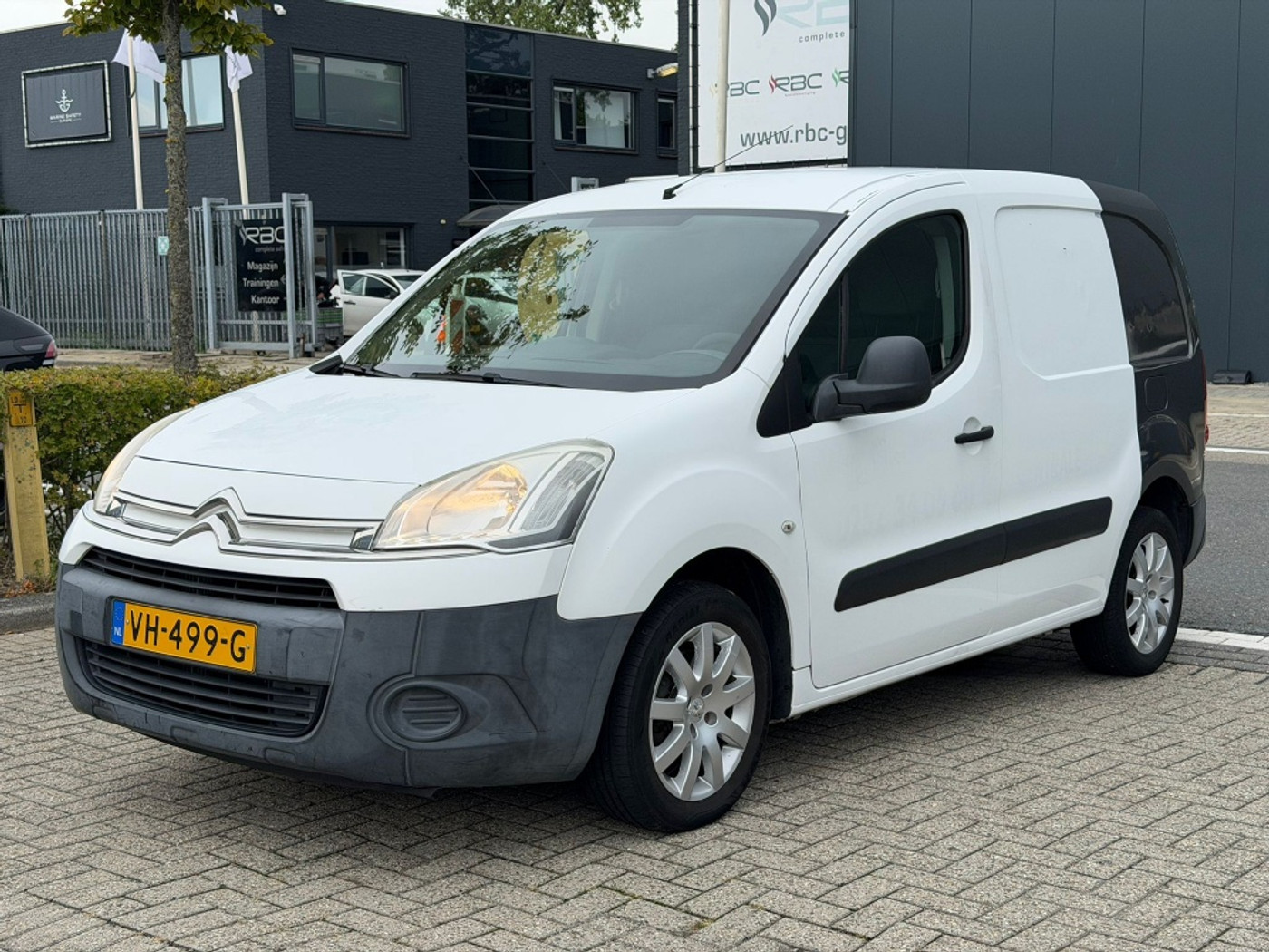 Citroen Berlingo 1.6 HDI 75PK Airco Cruise PDC EURO 5 2014 - voorkant