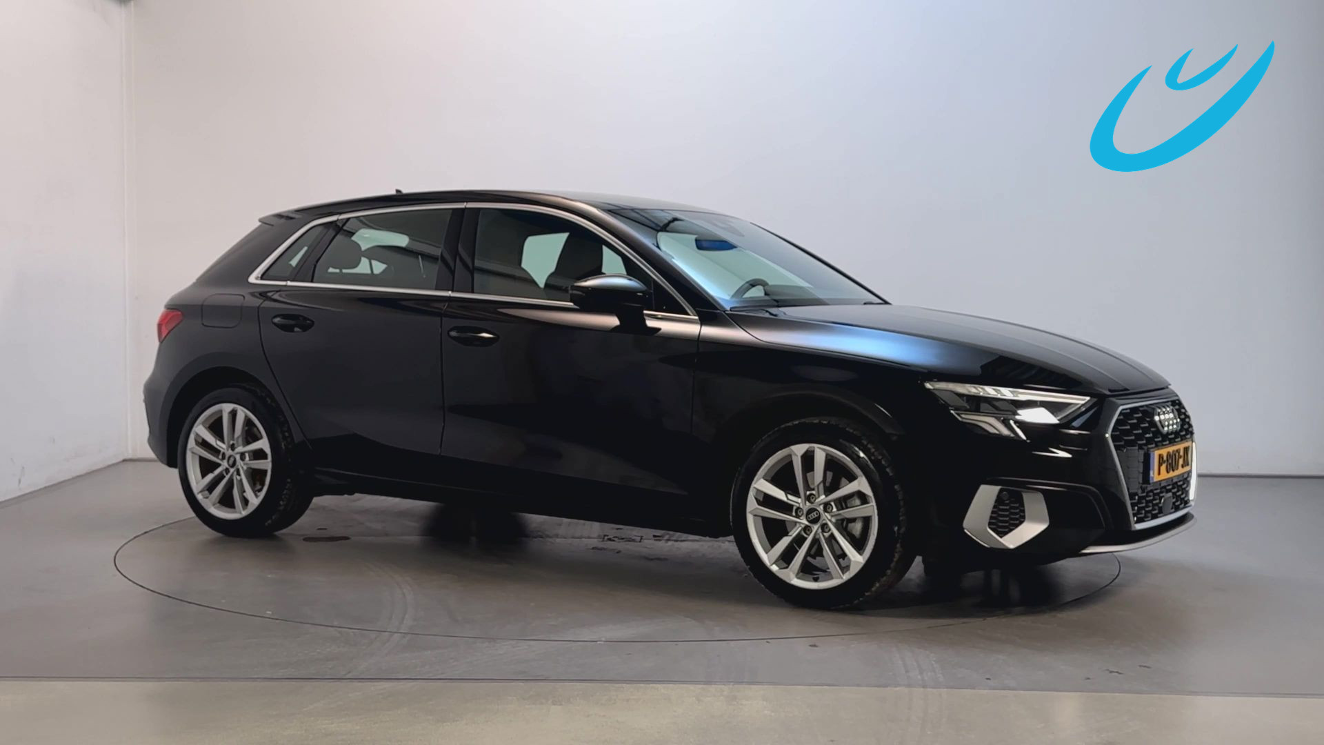Audi A3 Sportback 30 TFSI Advanced Edition Leder Adaptive Cruise Navigatie App-Connect DAB+ 2022 - voorkant