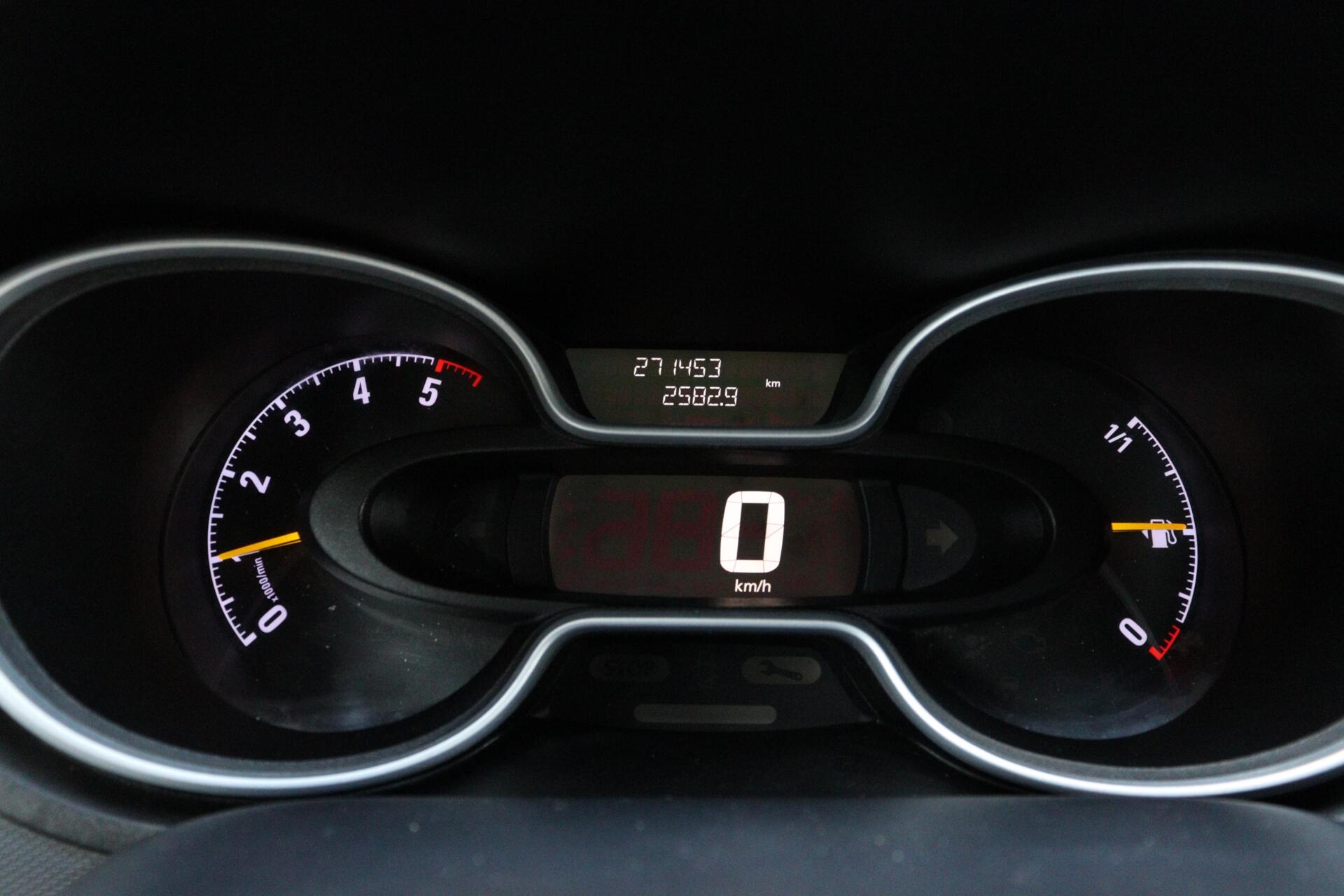 Foto van Opel Vivaro-b