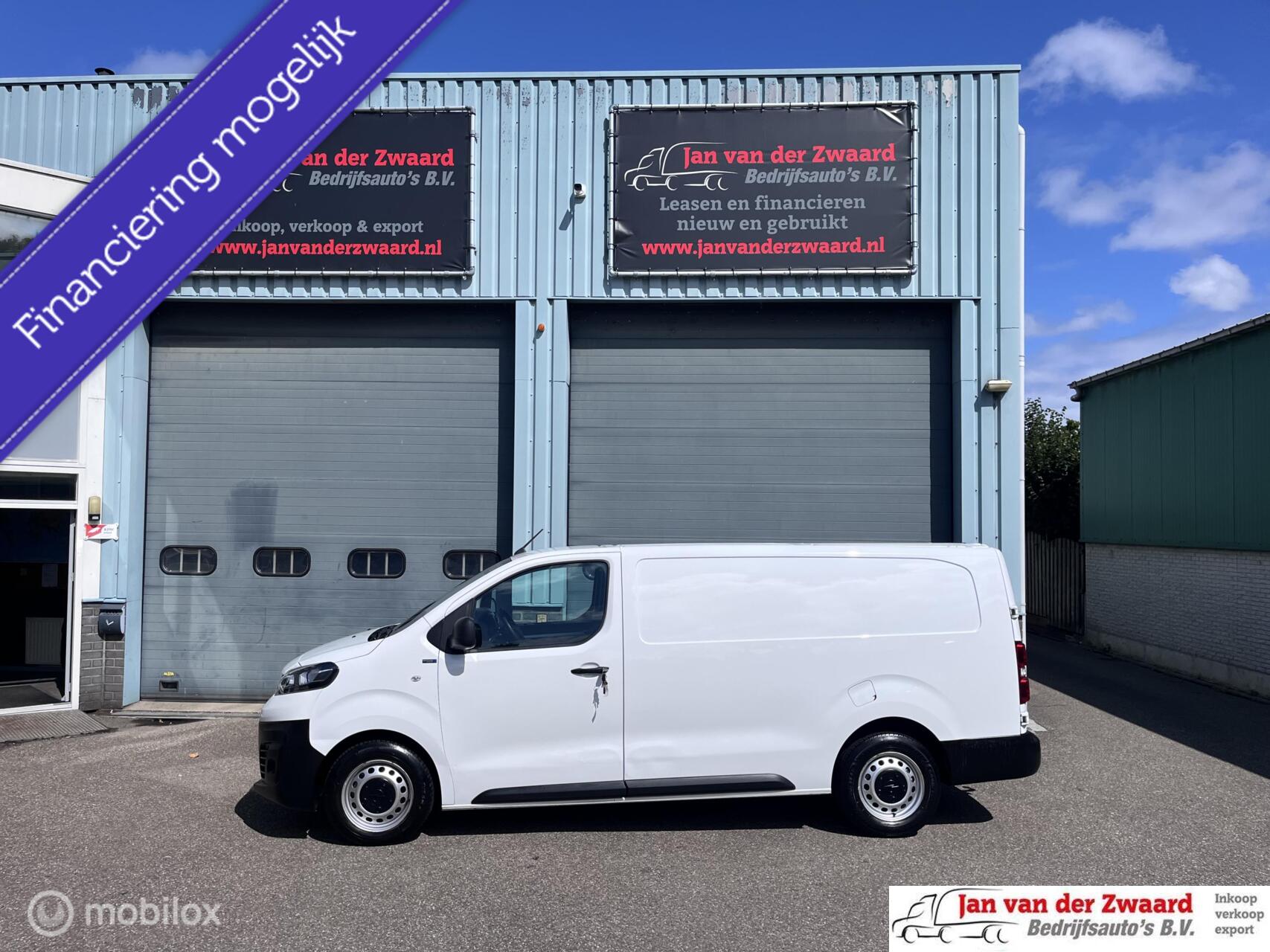 Opel Vivaro 2.0 CDTI L3H1 Edition Laadruimte inrichting Airco Trekhaak 3 Zitplaatsen 2021 - voorkant