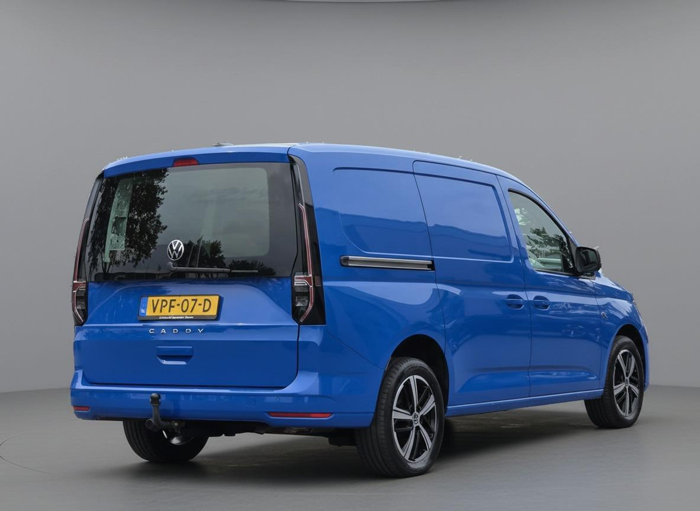 Foto van Volkswagen Caddy Modified Partition Wall