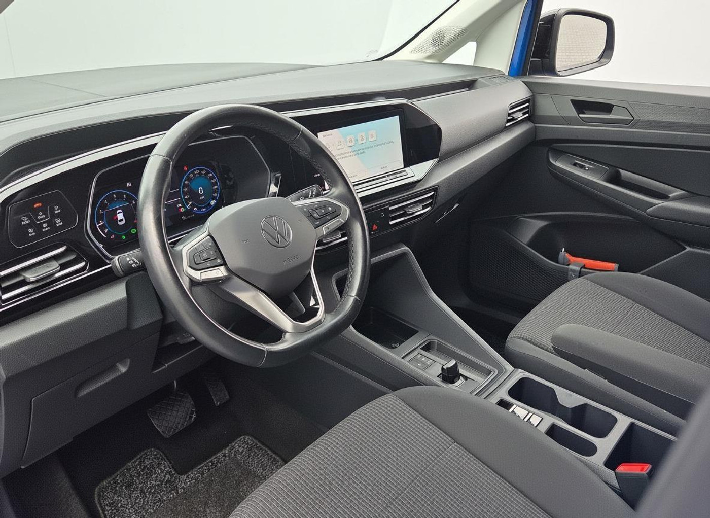 Foto van Volkswagen Caddy Modified Partition Wall