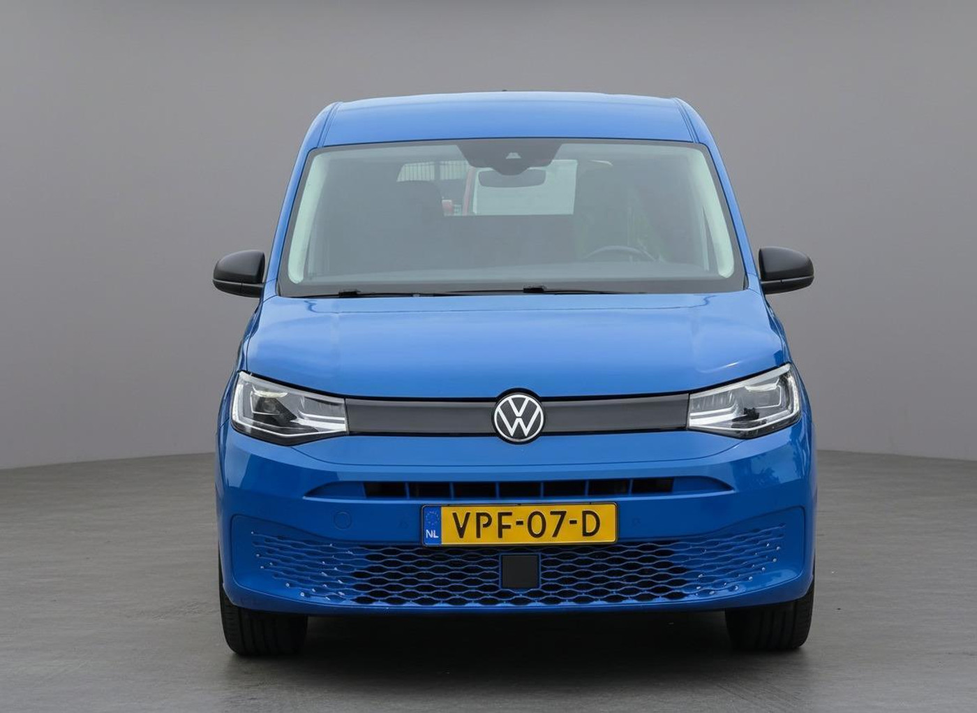 Foto van Volkswagen Caddy Modified Partition Wall