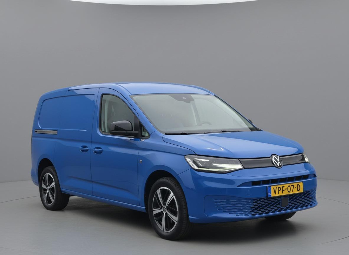 Foto van Volkswagen Caddy Modified Partition Wall
