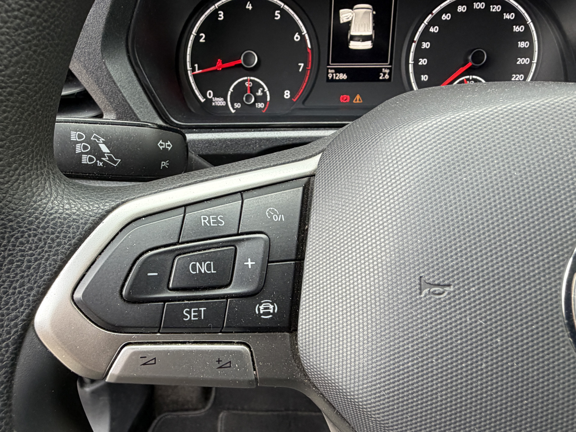 Foto van Volkswagen Caddy Modified Partition Wall