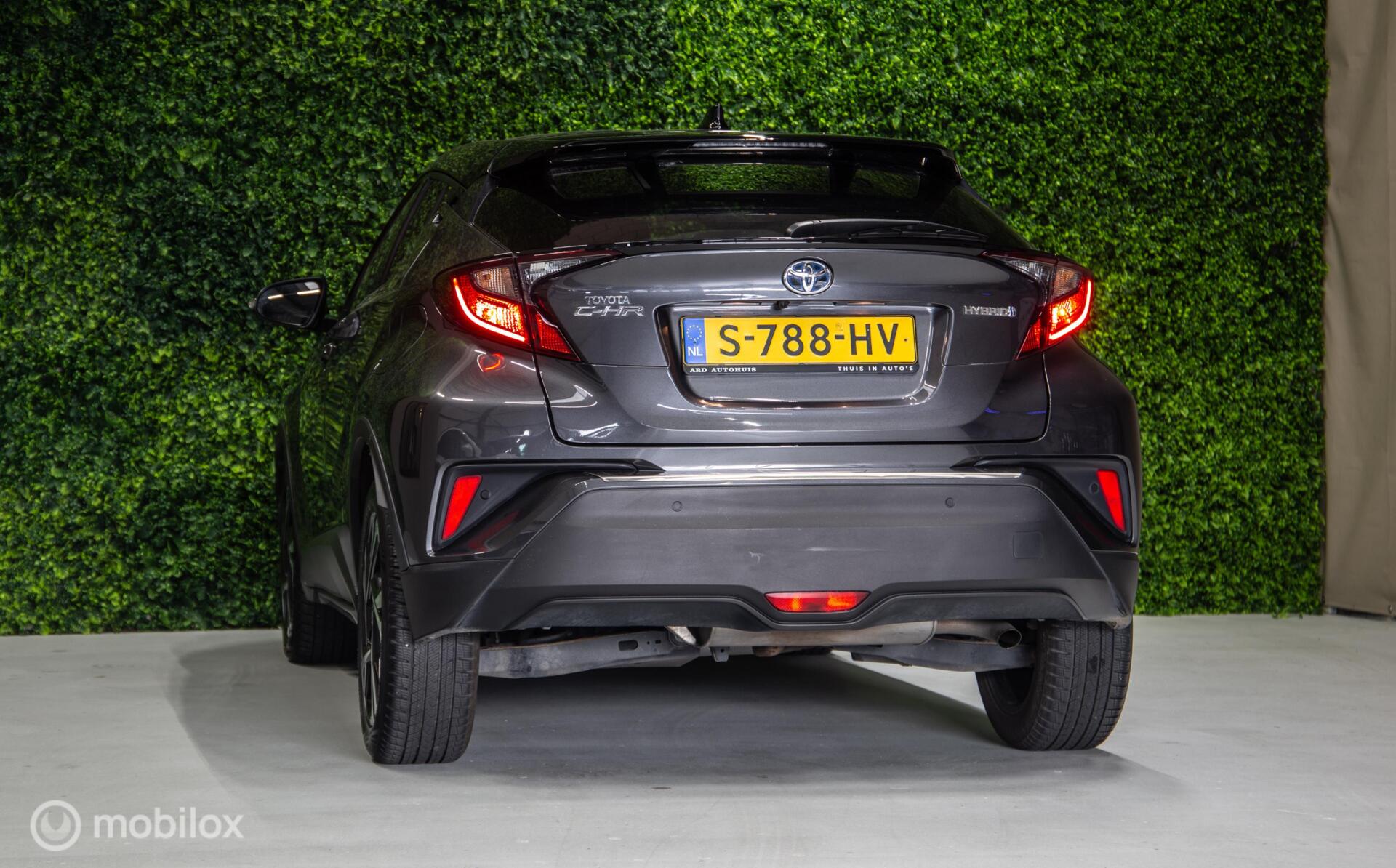 Foto van Toyota Toyota C-hr
