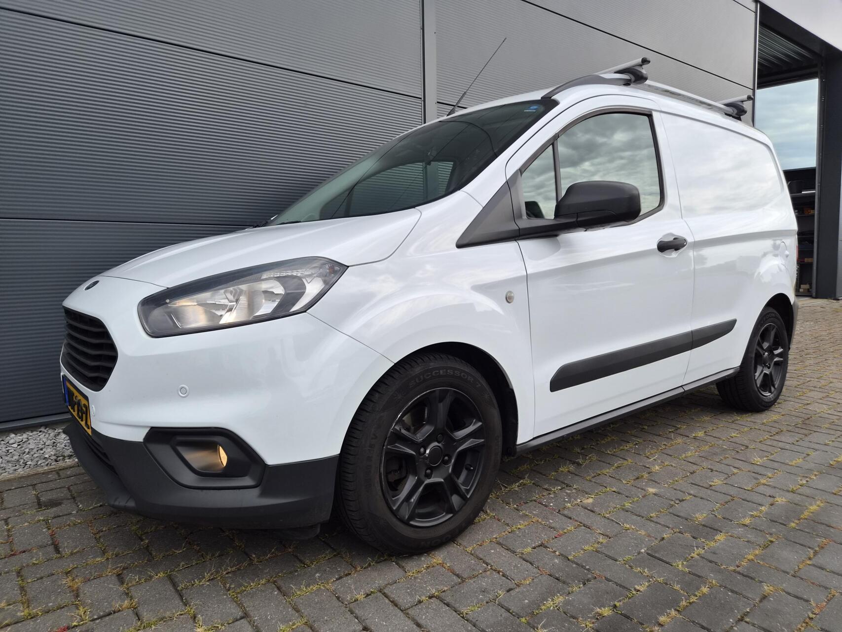 Foto van Ford Transit Courier