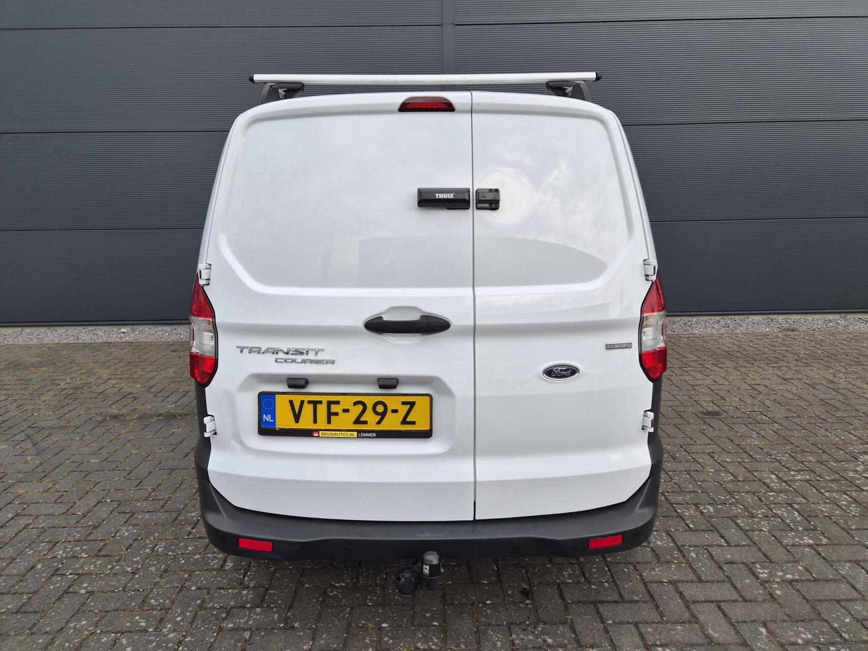 Foto van Ford Transit Courier