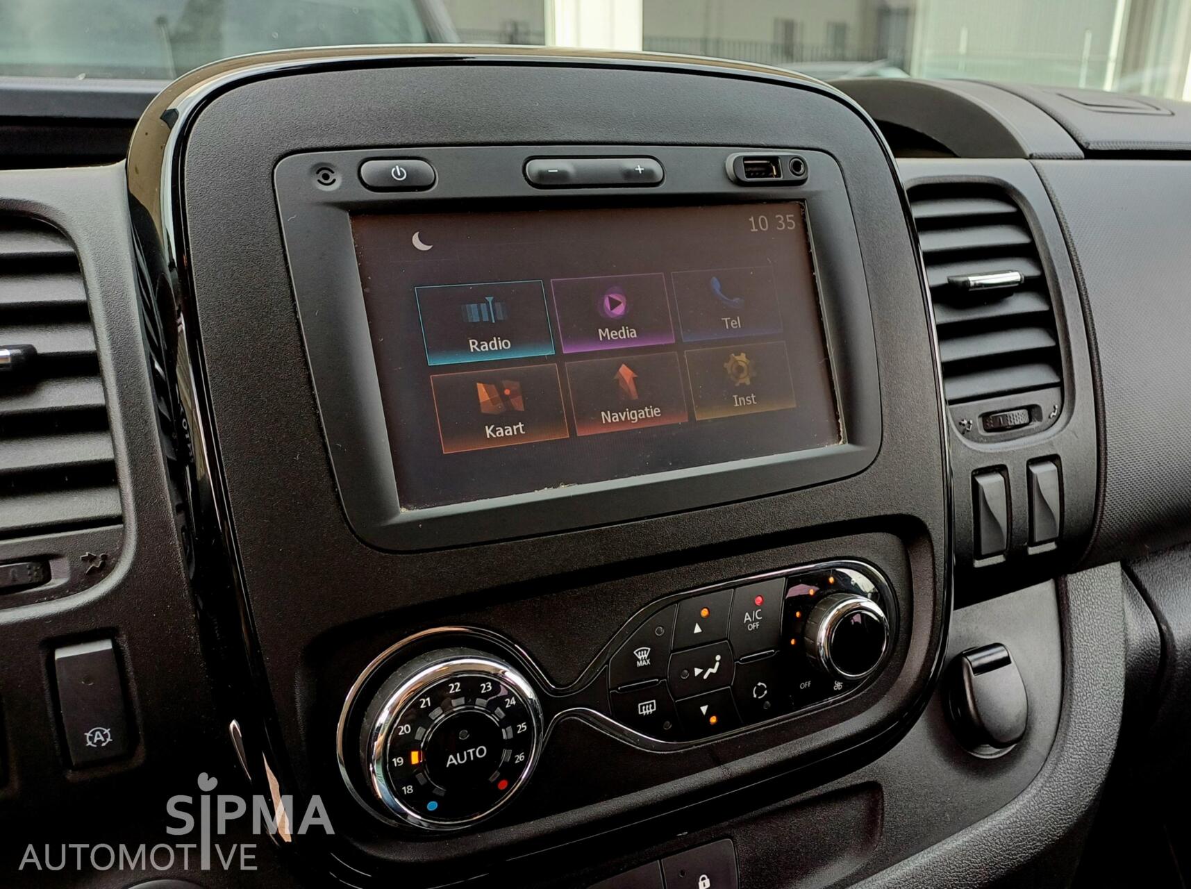 Foto van Opel Vivaro-b