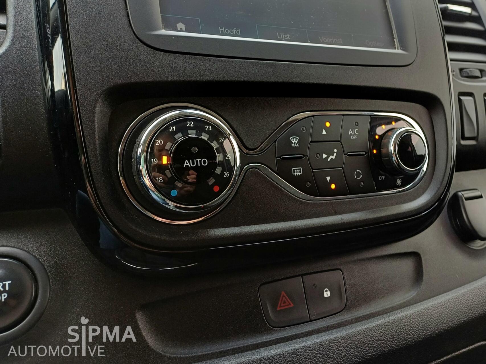 Foto van Opel Vivaro-b
