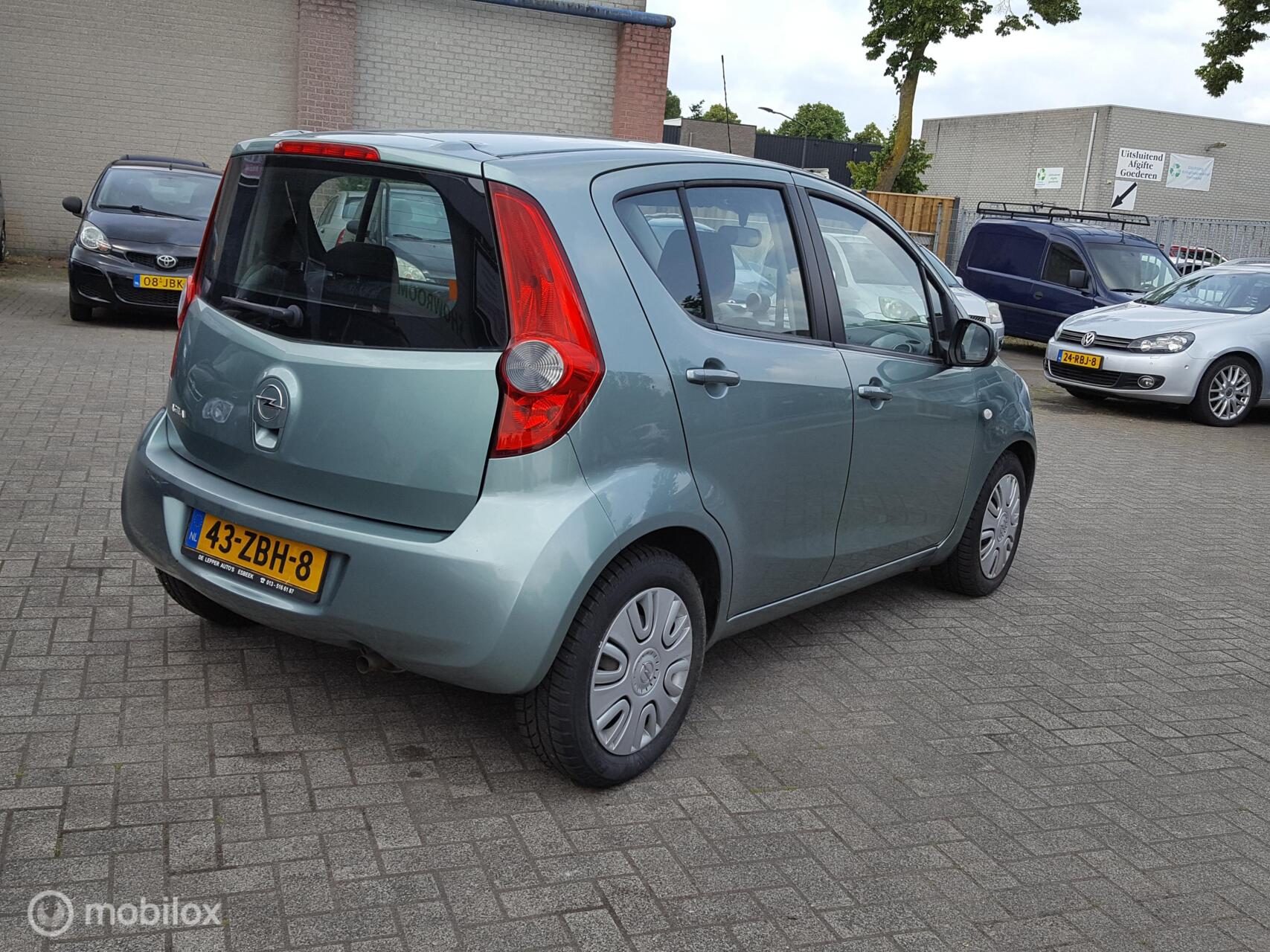 Foto van Opel Agila