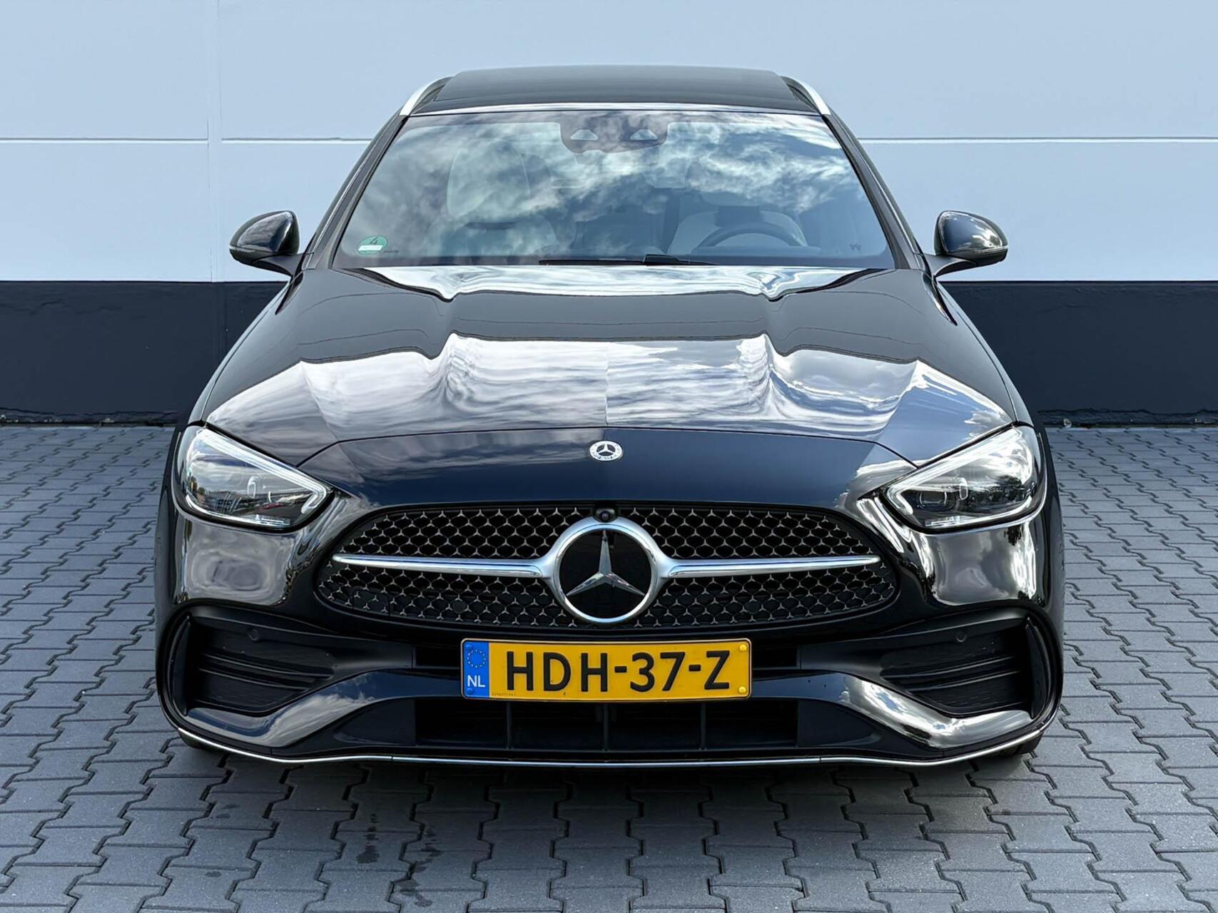 Foto van Mercedes-Benz C 300 E