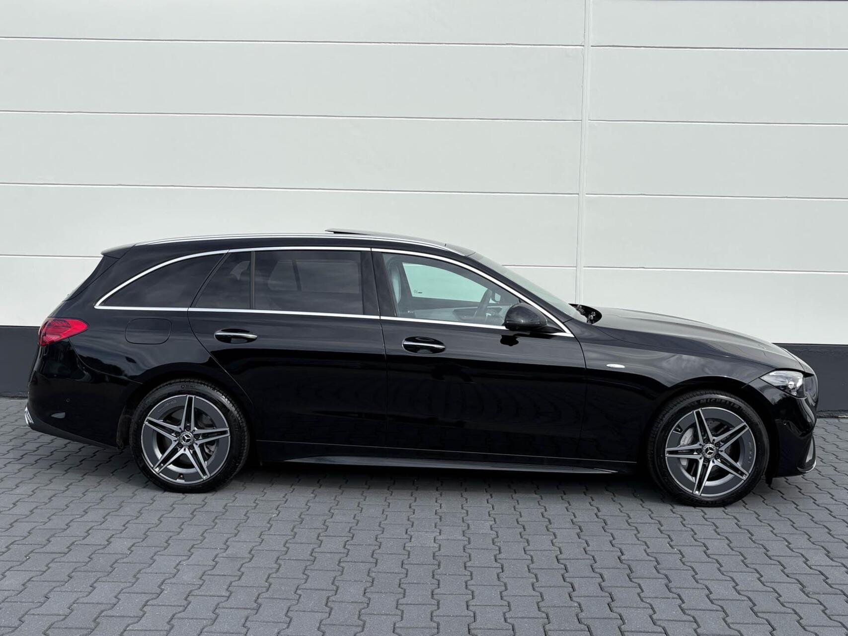 Foto van Mercedes-Benz C 300 E