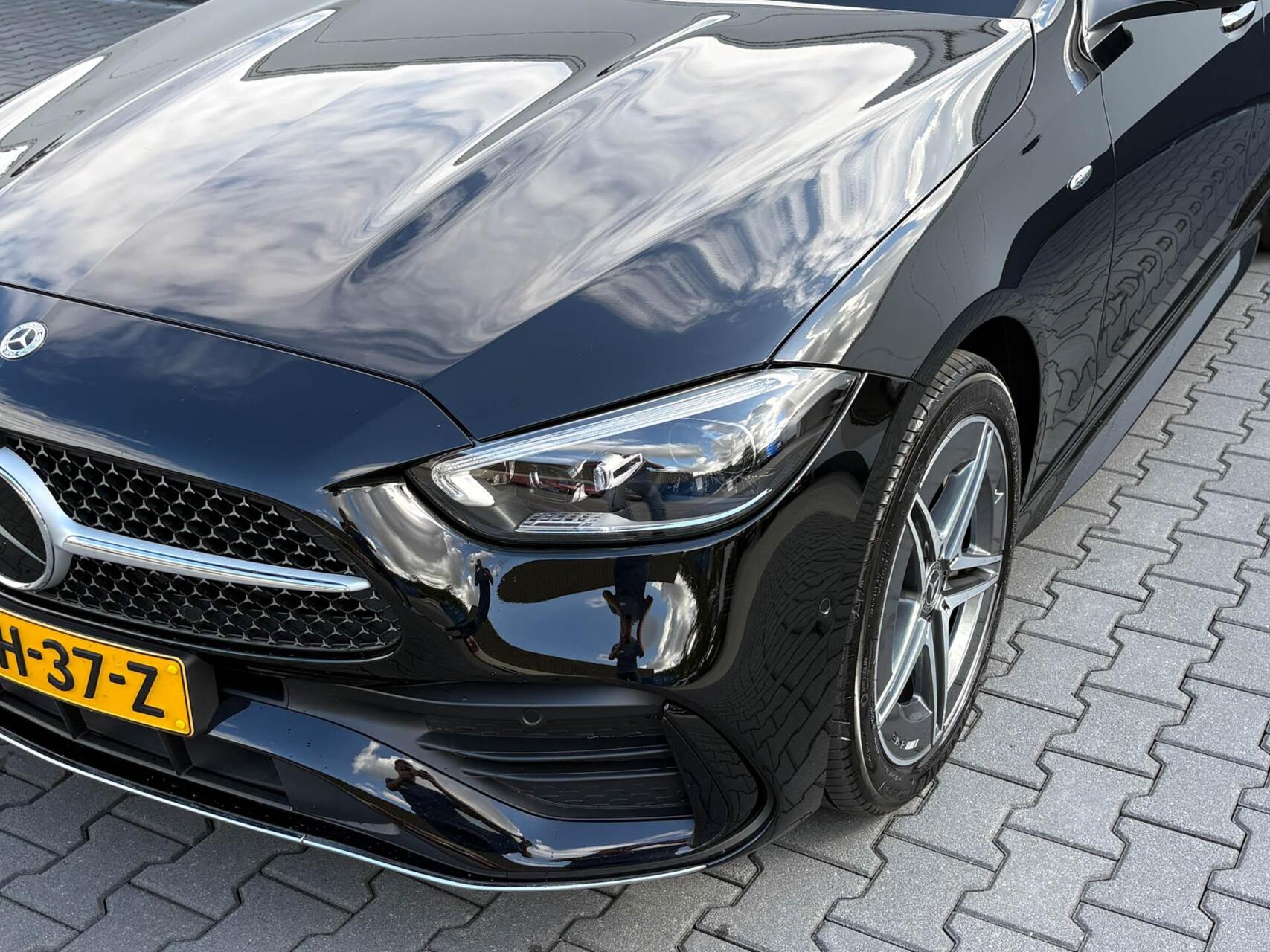 Foto van Mercedes-Benz C 300 E