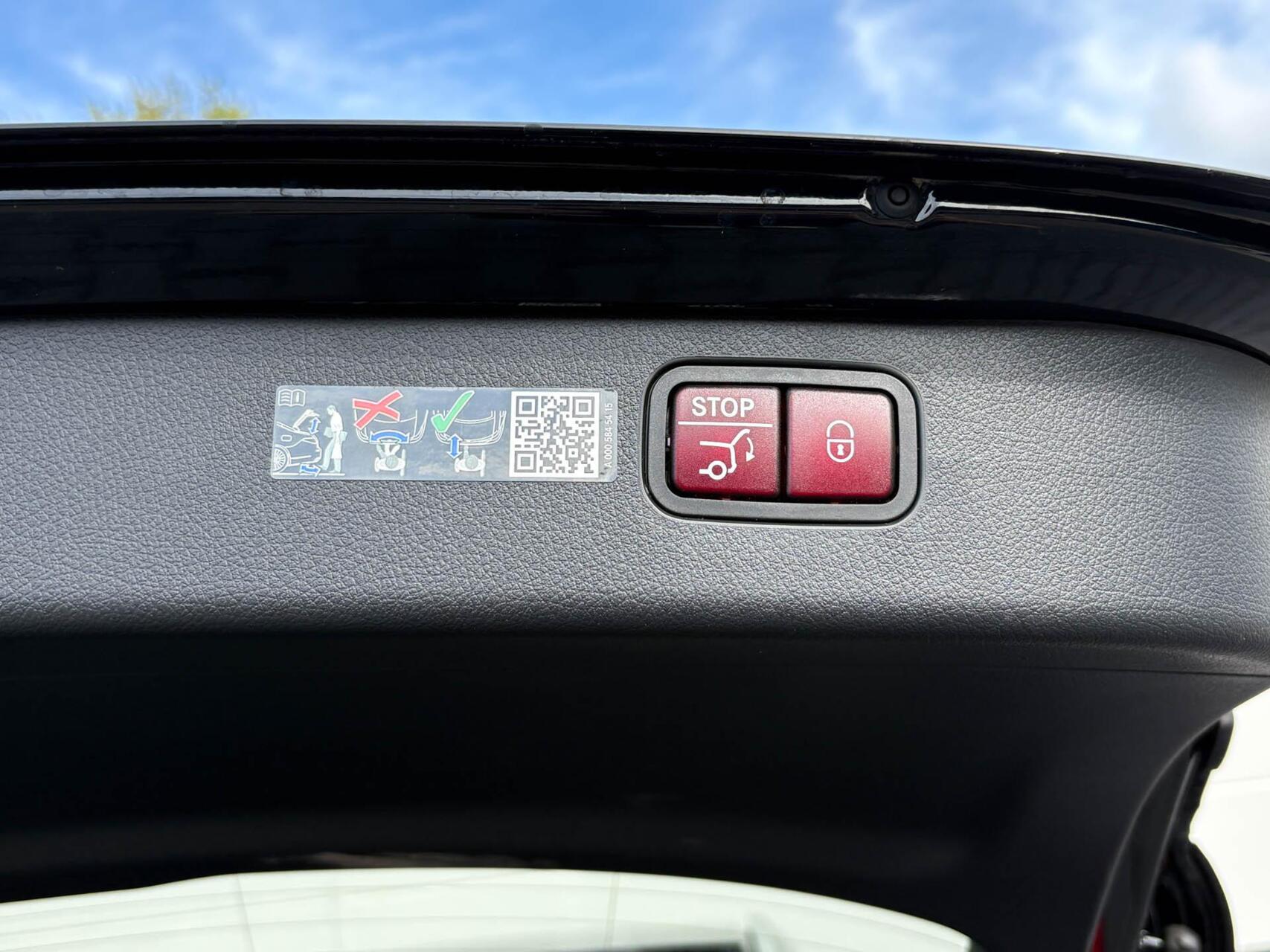 Foto van Mercedes-Benz C 300 E