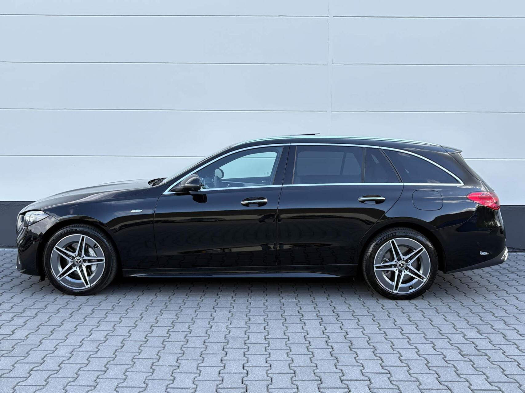 Foto van Mercedes-Benz C 300 E