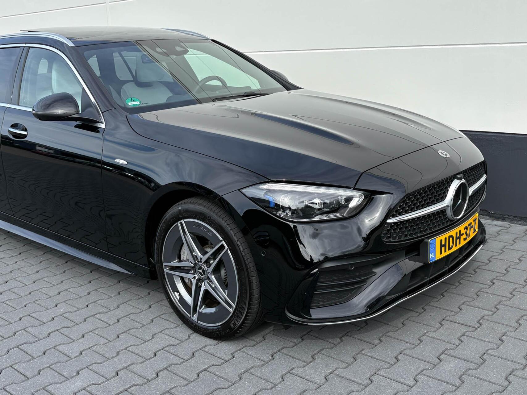 Foto van Mercedes-Benz C 300 E