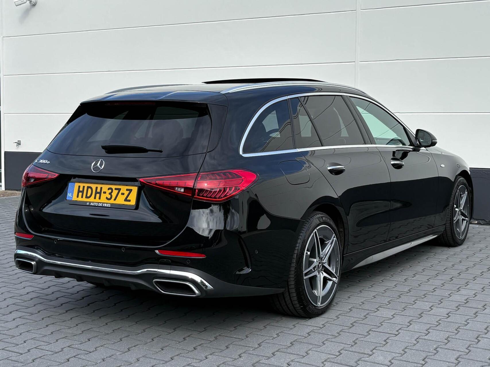 Foto van Mercedes-Benz C 300 E