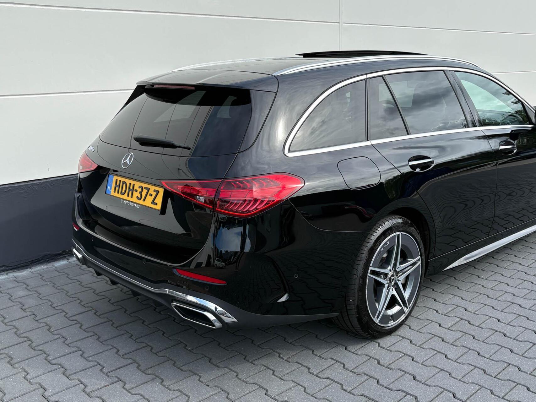 Foto van Mercedes-Benz C 300 E