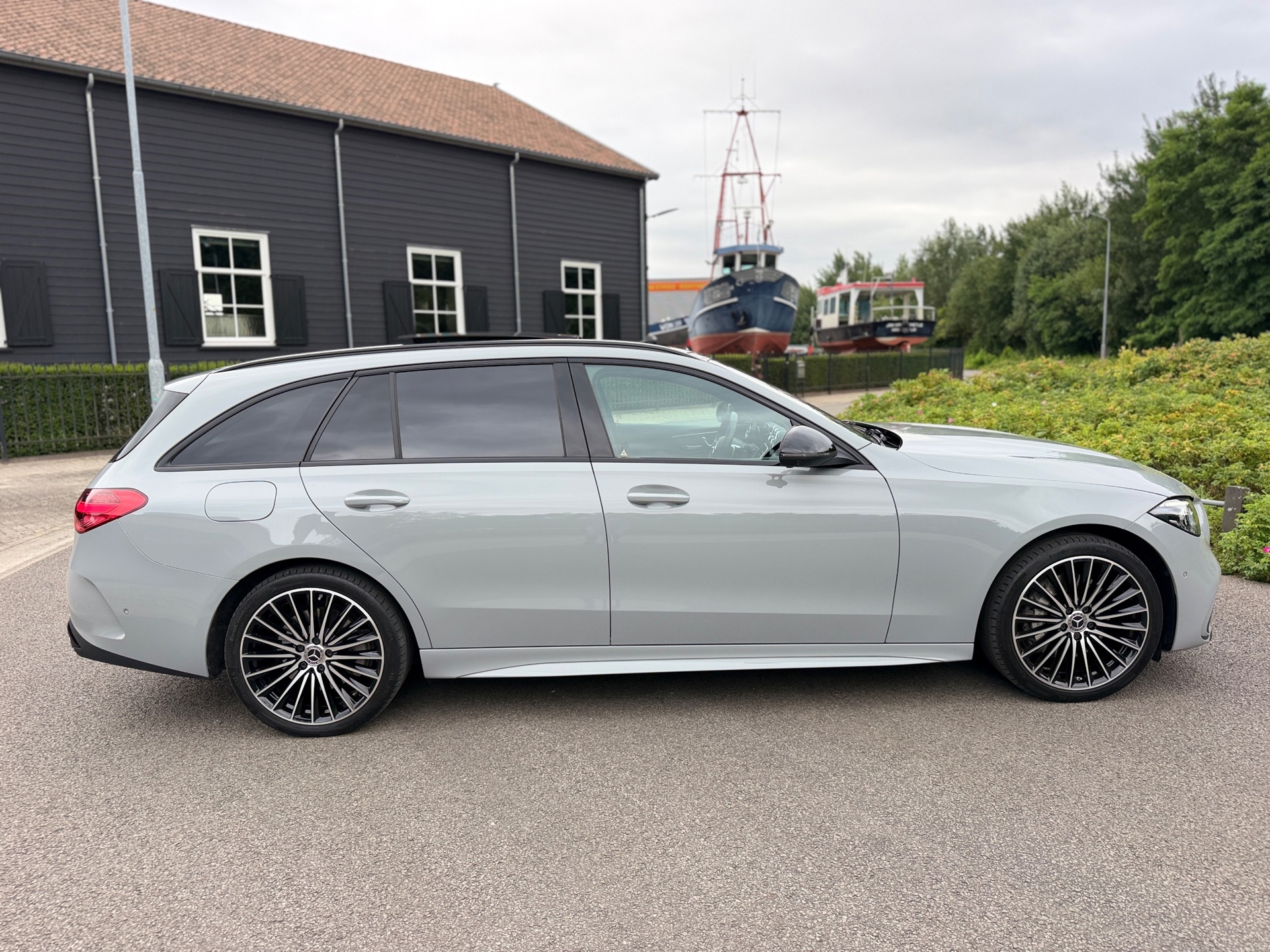 Foto van Mercedes-Benz C 300 E