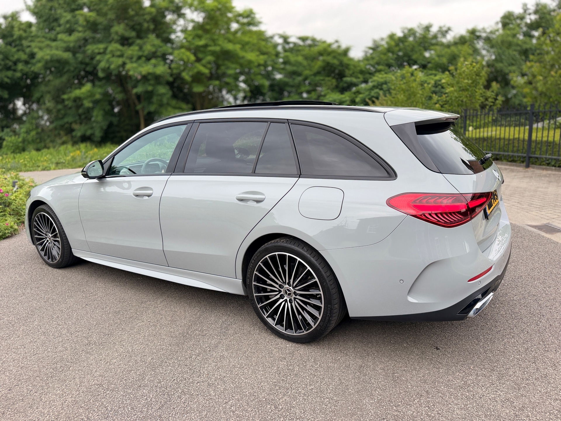 Foto van Mercedes-Benz C 300 E