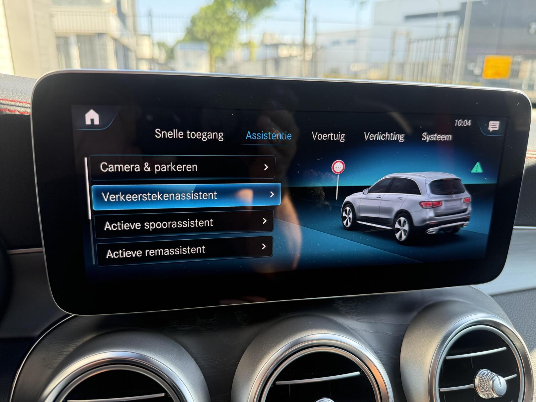 Foto van Mercedes-Benz GLC 300 E 4Matic