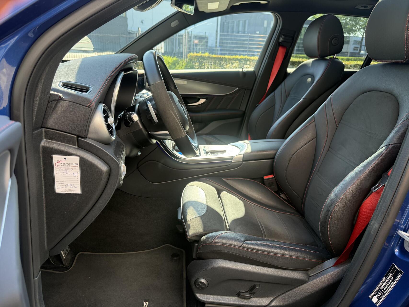 Foto van Mercedes-Benz GLC 300 E 4Matic