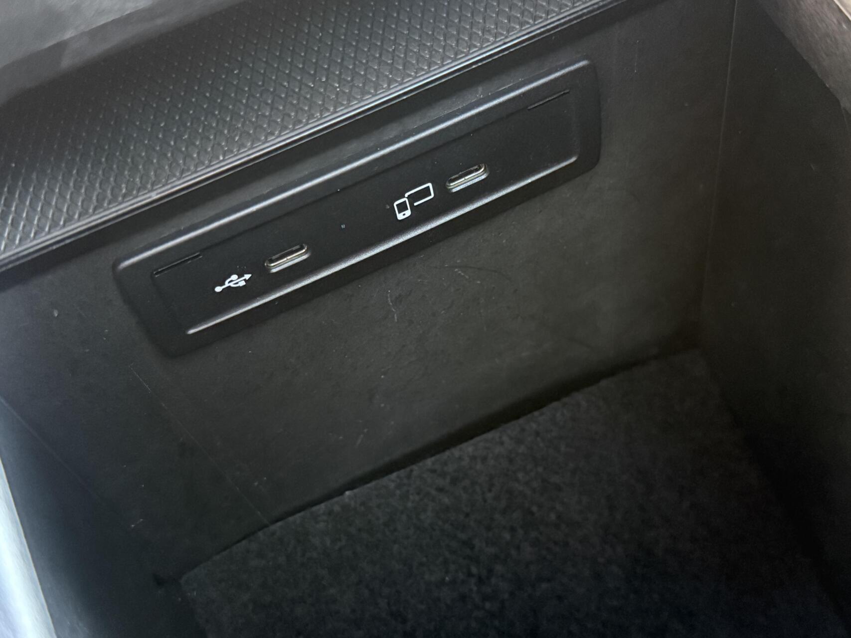 Foto van Mercedes-Benz GLC 300 E 4Matic
