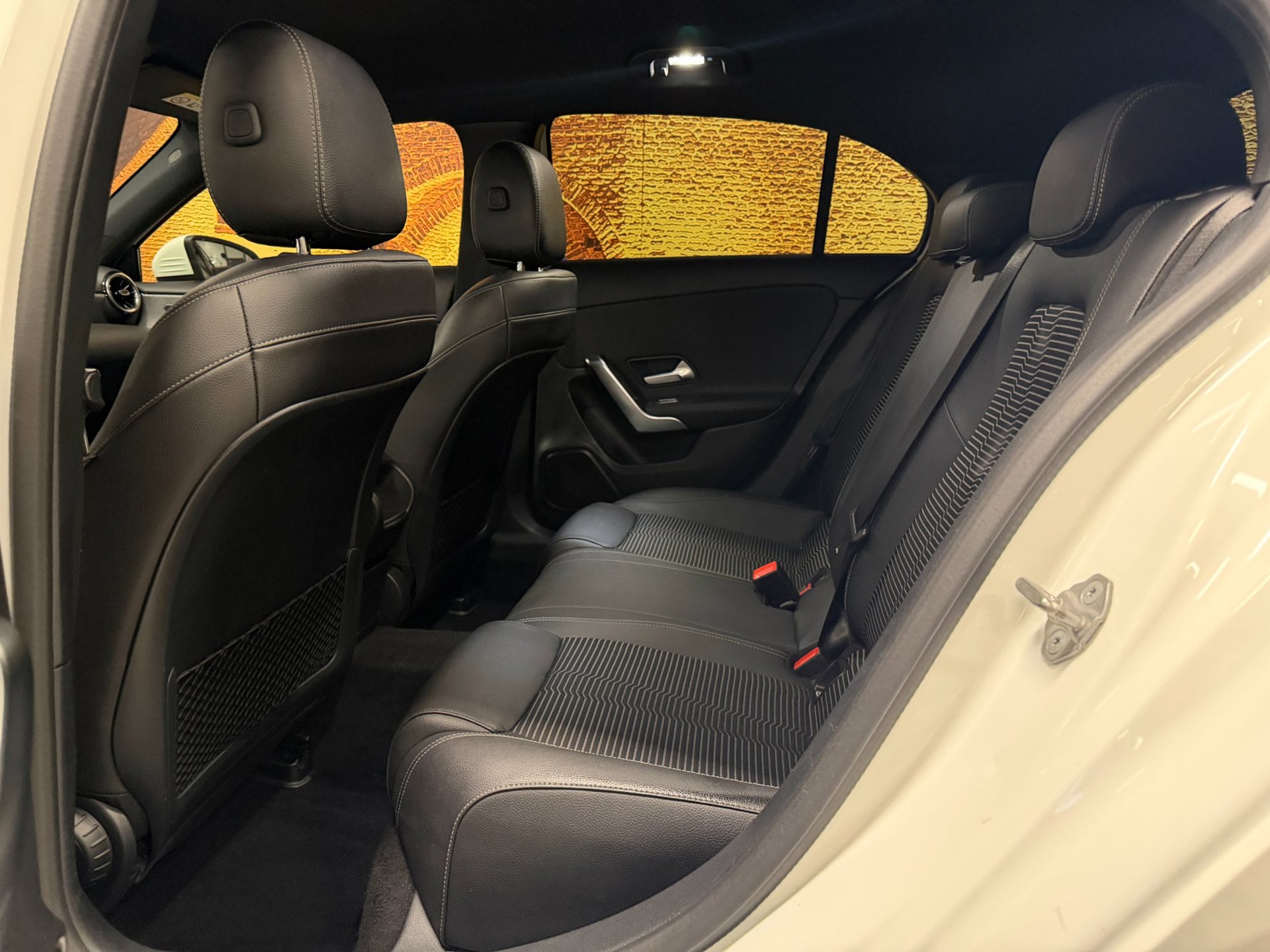 Foto van Mercedes-Benz A 220