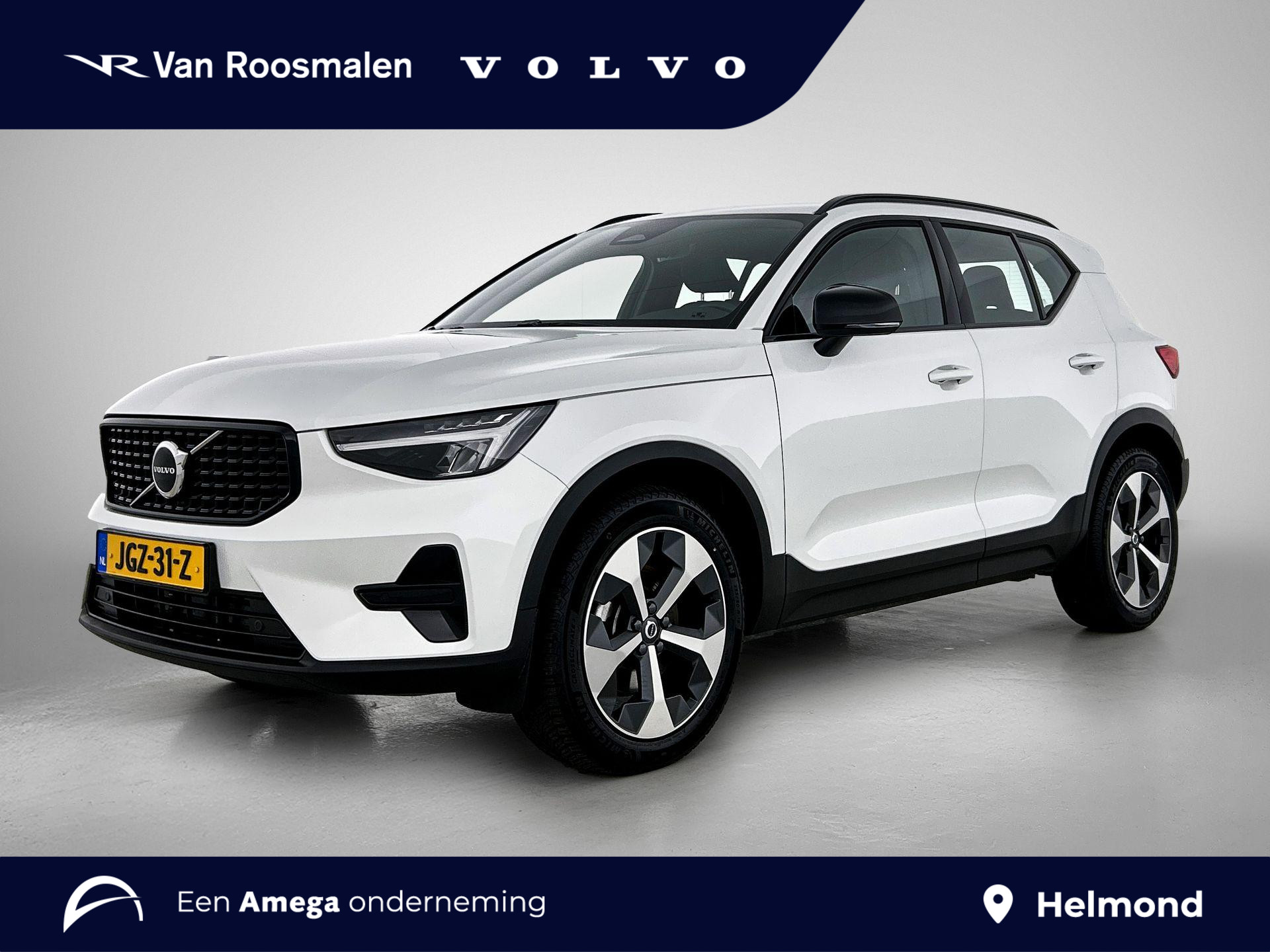 Volvo XC40 2.0 B4 Plus Dark 2025 - voorkant
