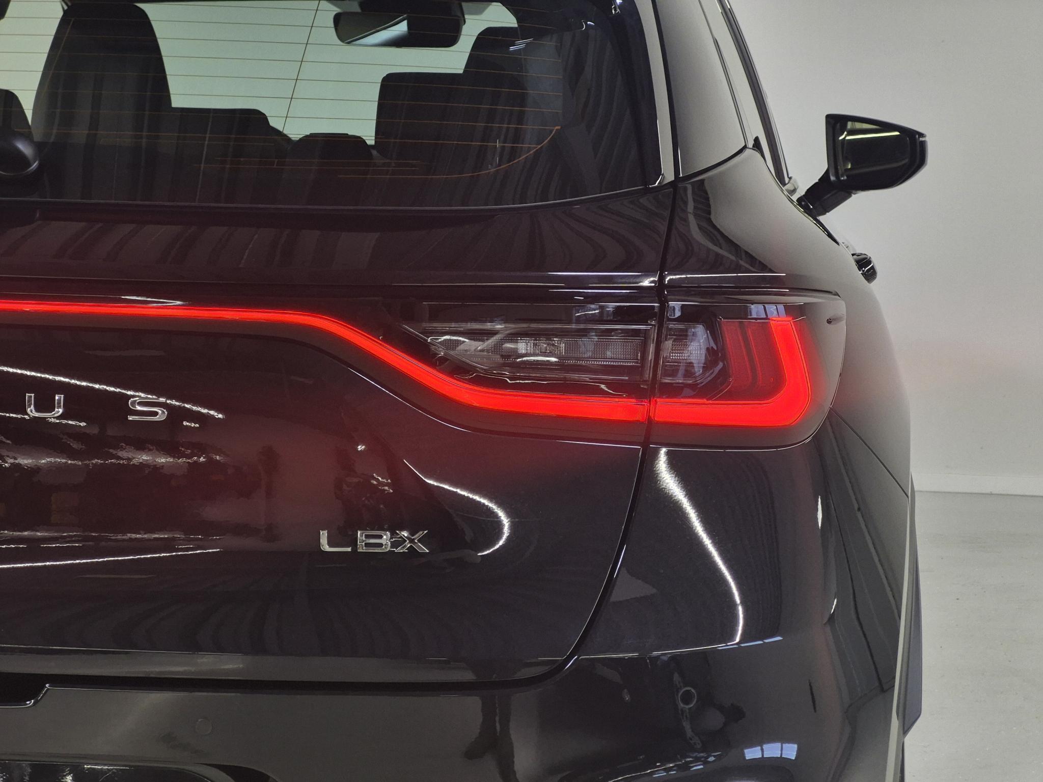 Foto van Lexus Lexus LBX