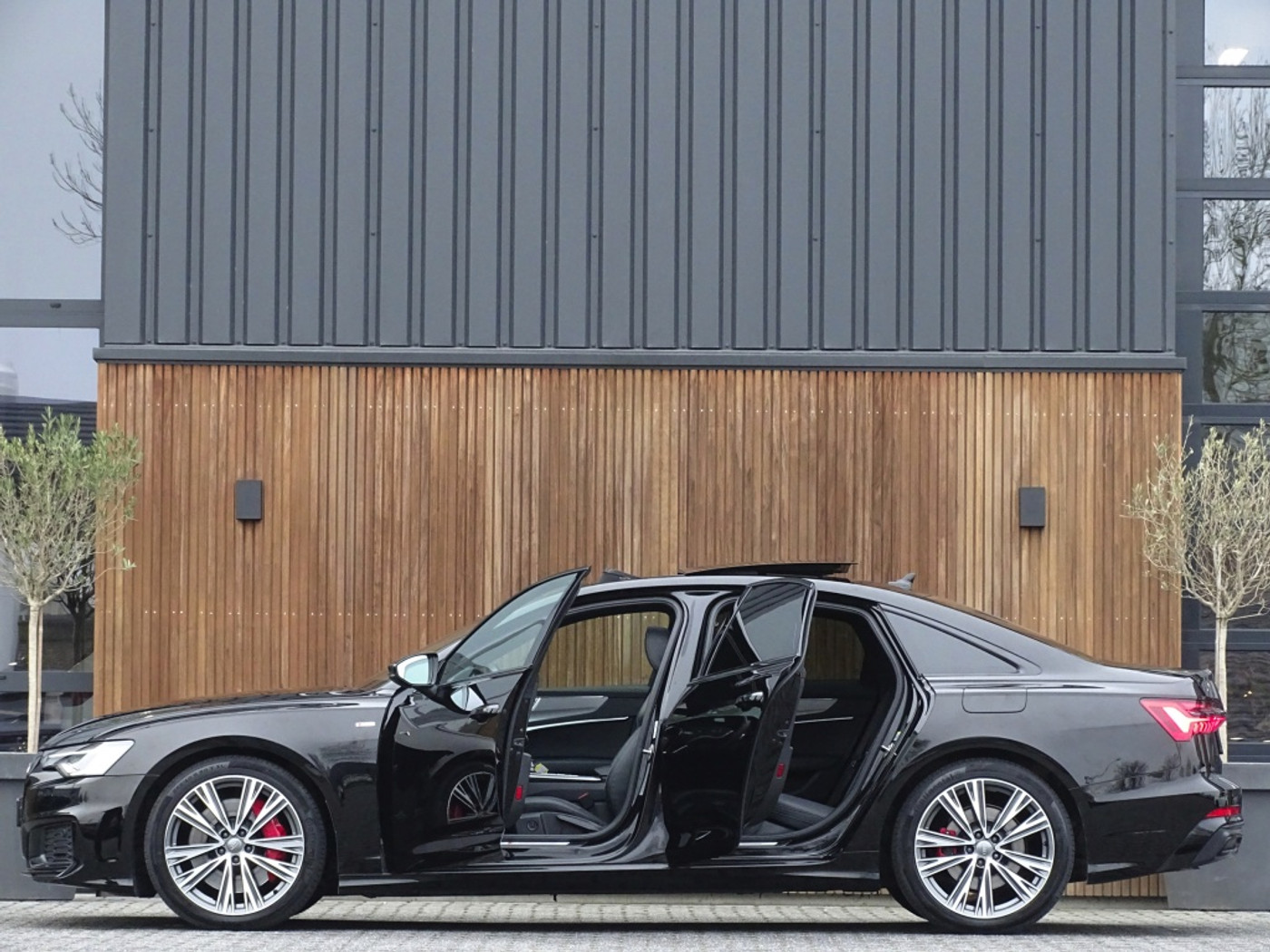 Foto van Audi A6 55 TFSI E