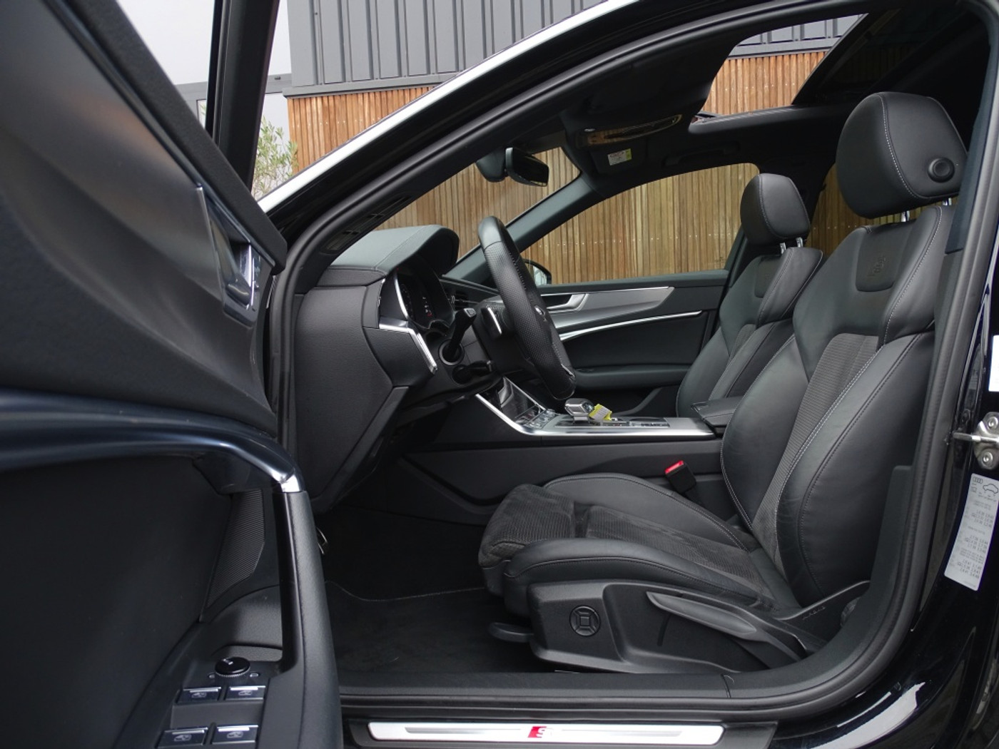 Foto van Audi A6 55 TFSI E
