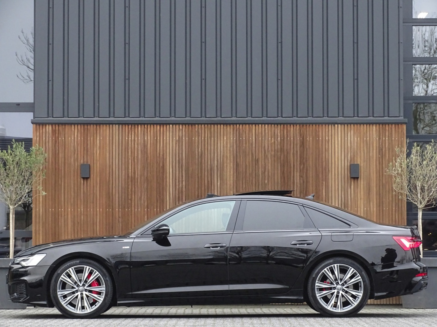 Foto van Audi A6 55 TFSI E