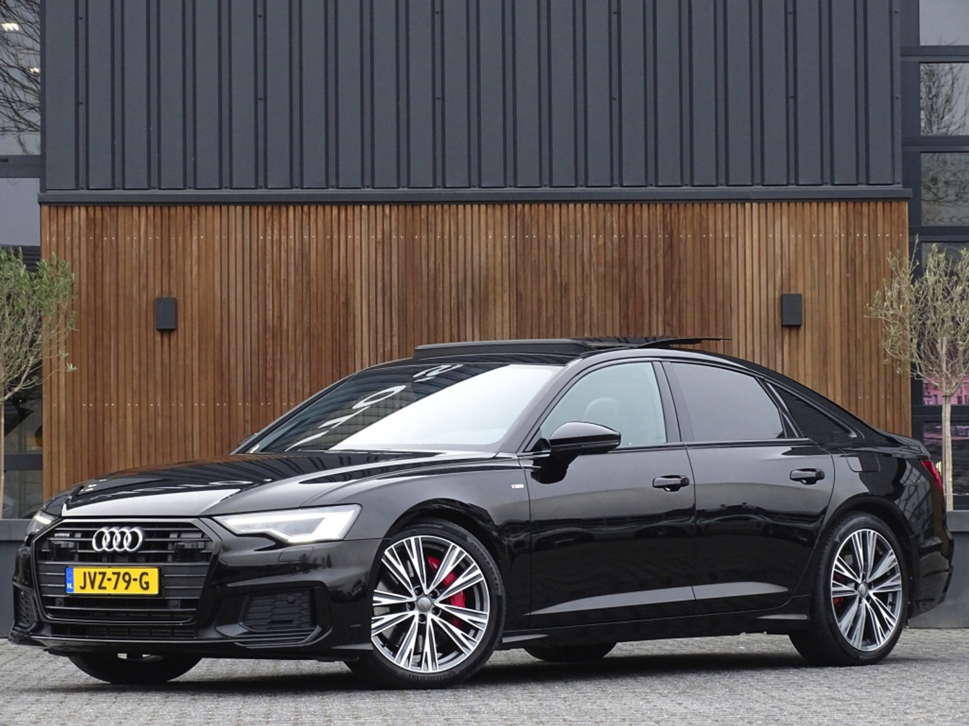 Audi A6 55 TFSI E 55 TFSIe 367PK Quattro / S-Edition / ACC / LED 2020 - voorkant